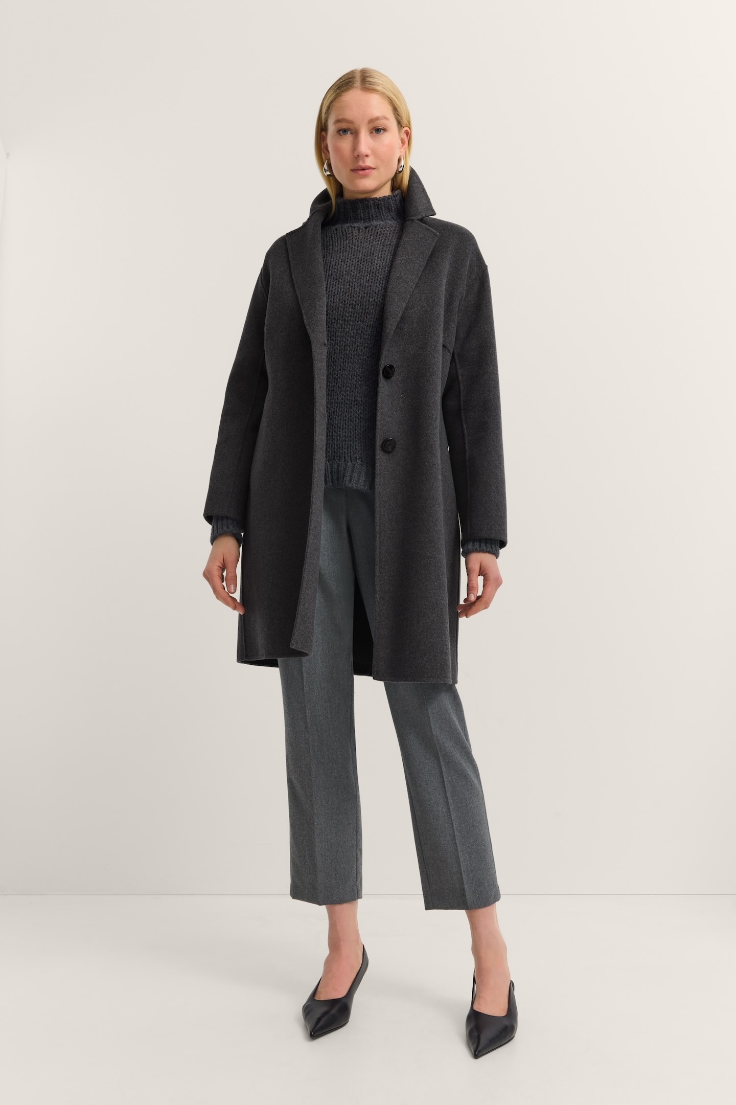 bugatti Kurzmantel »Loose Fit«, mit Knopfleiste und aus weichem Woll-Mix