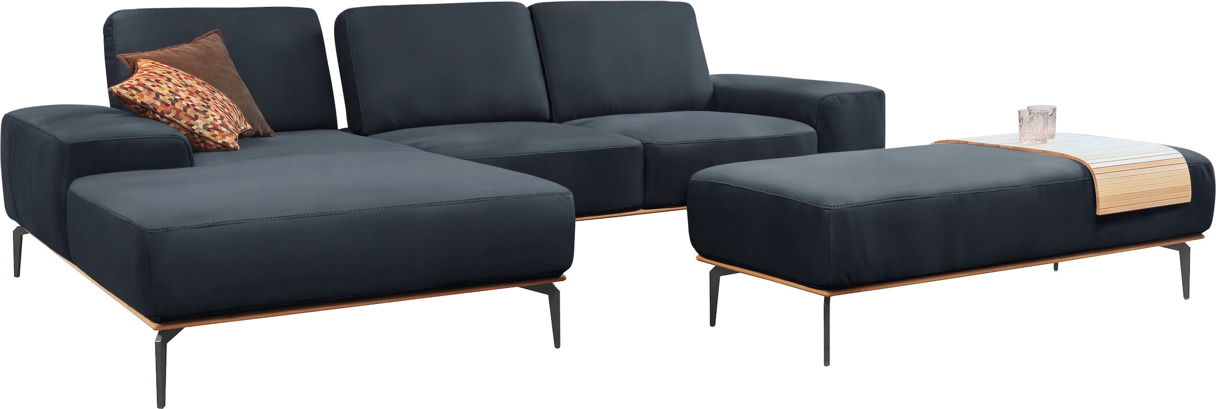 W.SCHILLIG Ecksofa »run, Designsofa mit tollem Sitzkomfort, bequem, L-Form«, mit Holzsockel, Füße in Schwarz pulverbeschichtet, Breite 299 cm