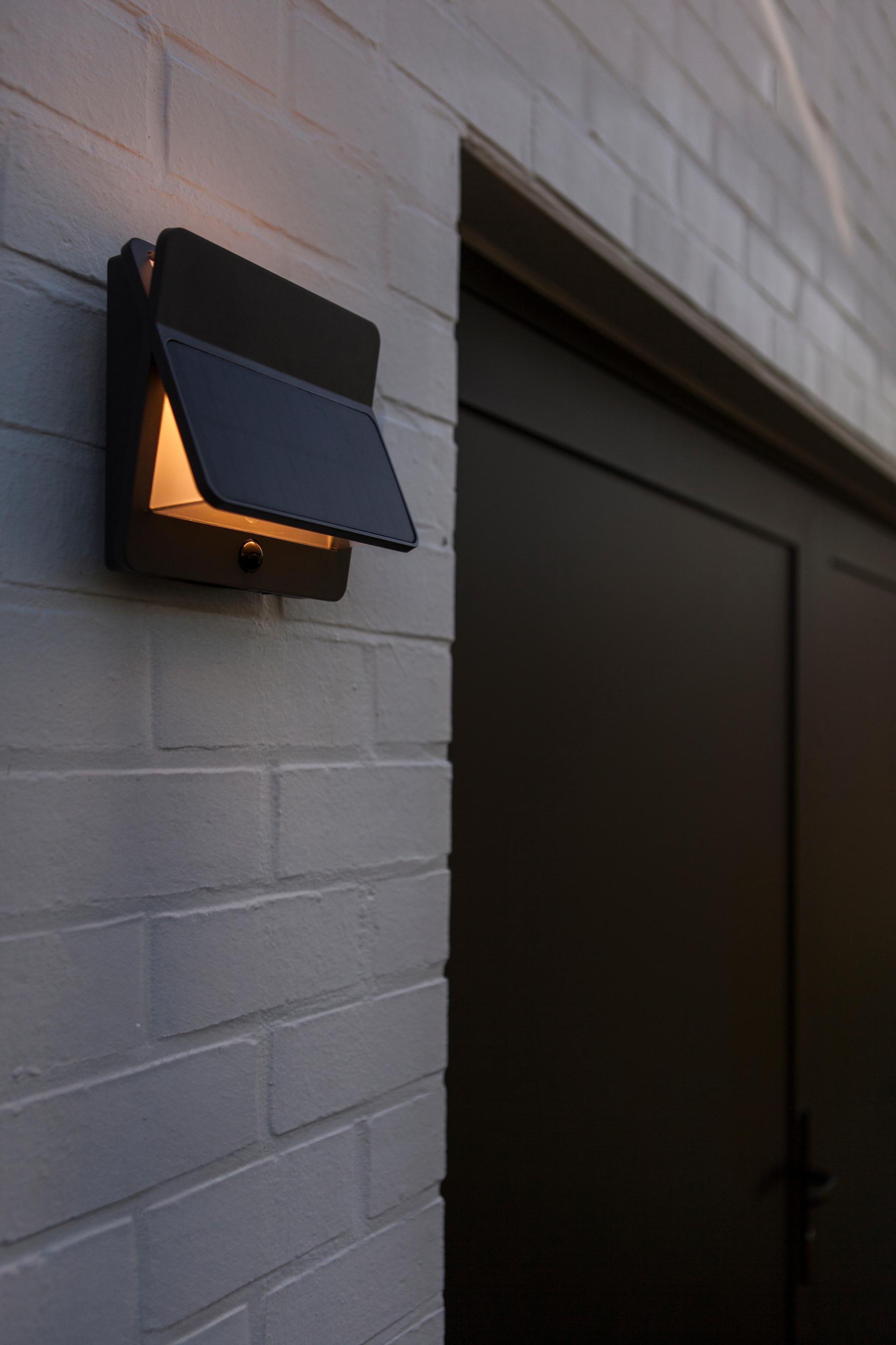 LUTEC LED Solarleuchte »LED-Solar-Aussenwandl. mit BWM ALETA«, 2 flammig, Leuchtmittel LED-Board | LED fest integriert, Design-Award