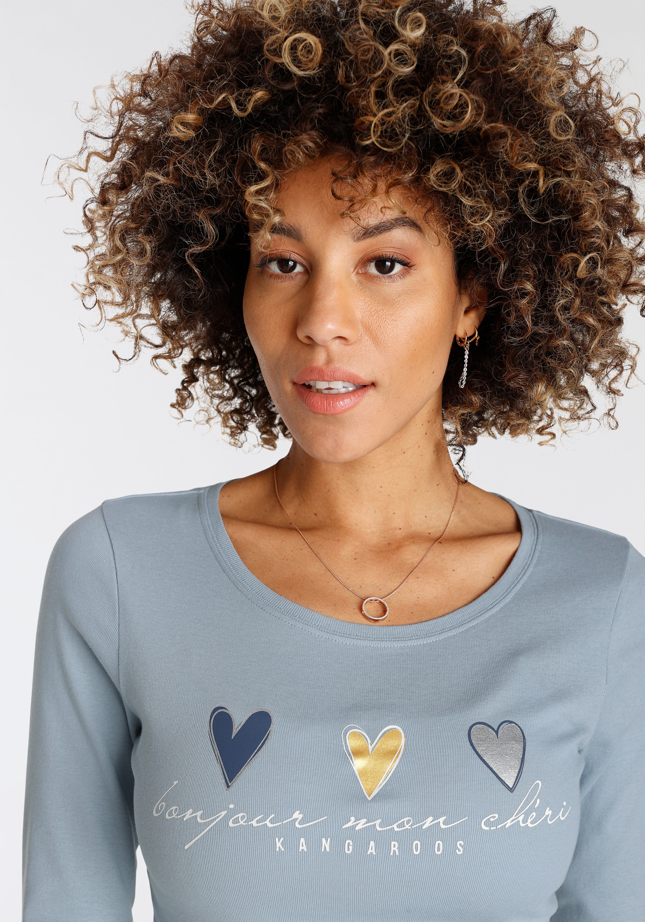 KangaROOS Longsleeve, Langarm, sehr figurbetont und hüftbedeckend, mit Herzchen-Detail