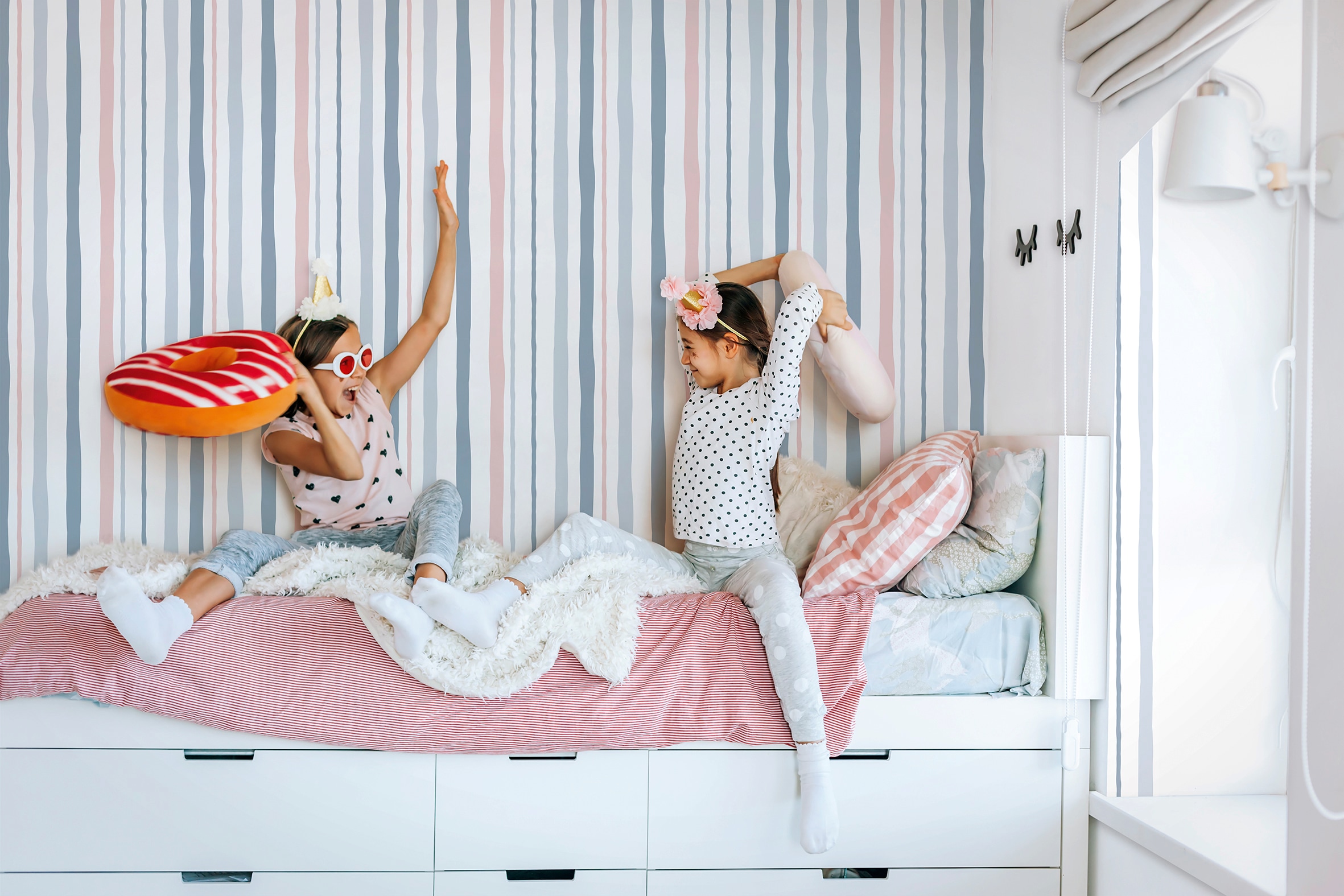 Marburg Kindertapete, Streifen-matt-längsgestreift, moderne Tapete für Wohnzimmer Schlafzimmer Küche