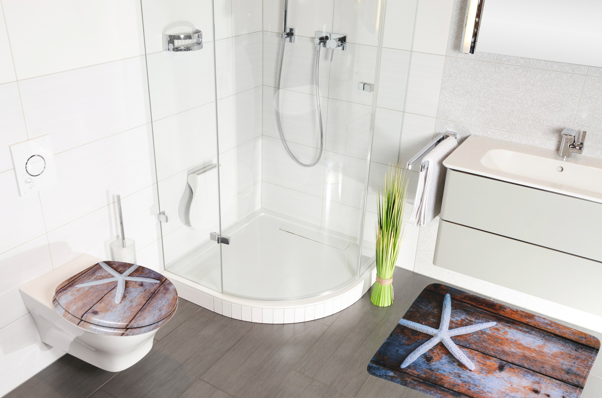 Sanilo Badaccessoire-Set »Bahia«, (Komplett-Set, 3 tlg.), bestehend aus WC-Sitz, Badteppich und Waschbeckenstöpsel