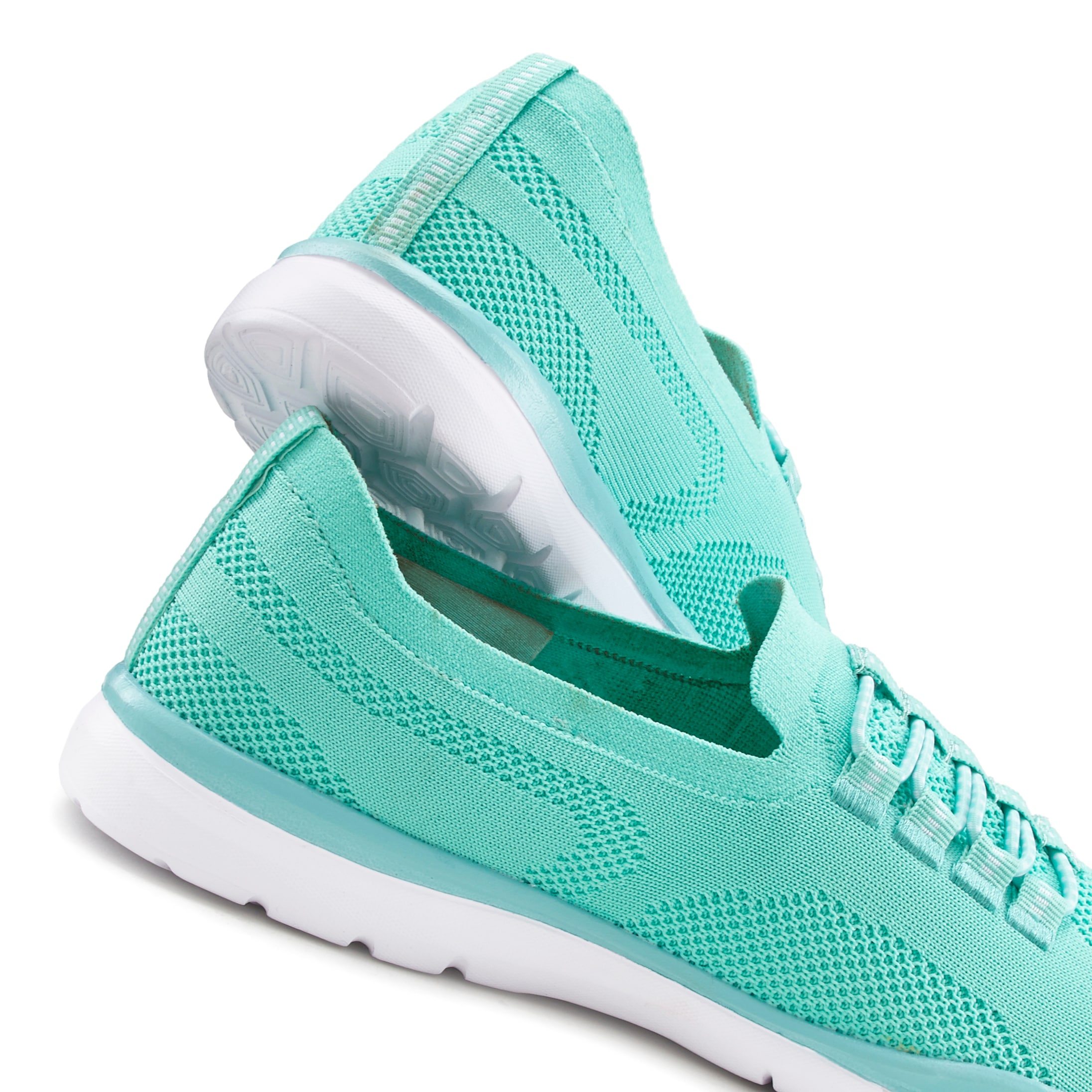 LASCANA Sneaker, Slip In bequem zum Reinschlüpfen aus leichtem Meshmaterial VEGAN