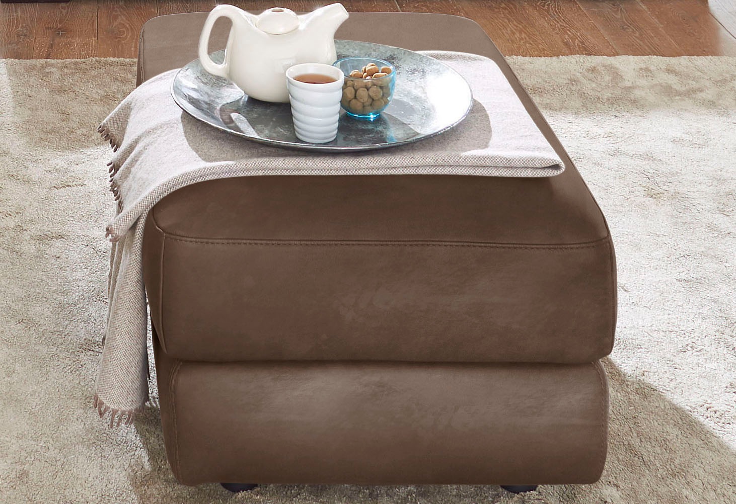 CALIA ITALIA Hocker »Gaia, in edlem Design und mit erstklassigem Sitzkomfor günstig online kaufen