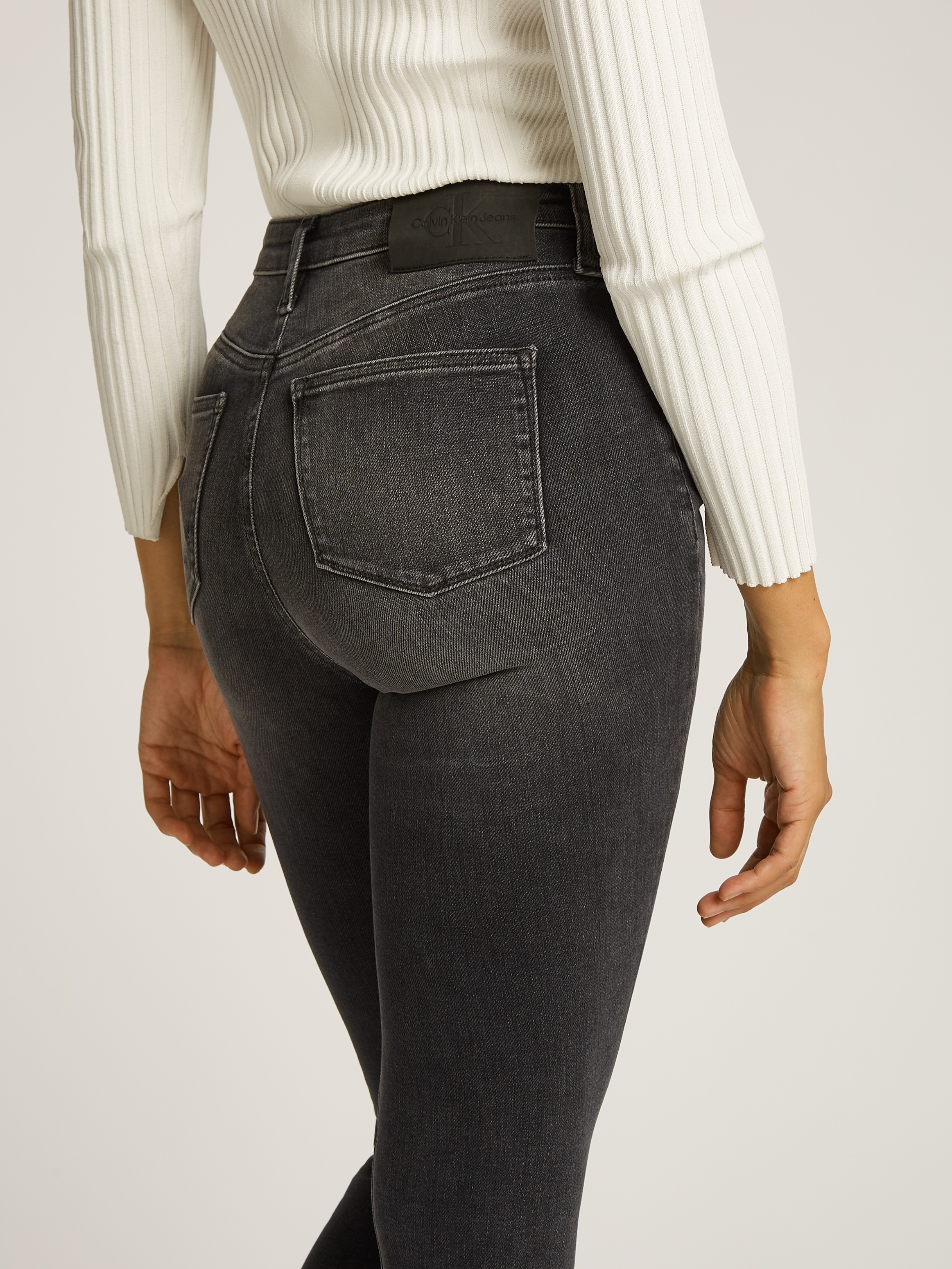 Calvin Klein Jeans Skinny-fit-Jeans »HIGH RISE SKINNY«, mit Coinpocket, leichte Stoned wash Optik
