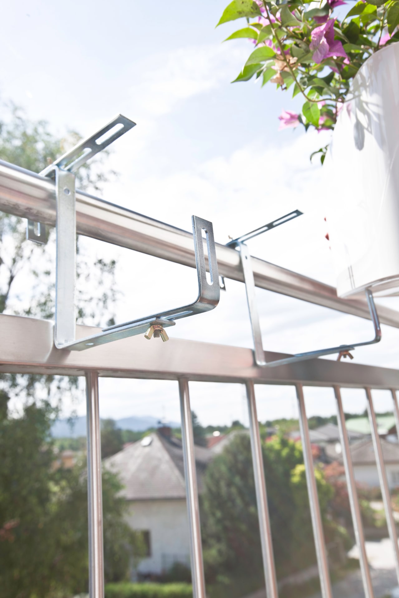 Windhager Blumenkastenhalter »zur Montage an Brüstungen und Balkongeländern von 3-14cm« maximale Belastung 25kg, 19x17cm, erhältlich in braun oder anthrazit