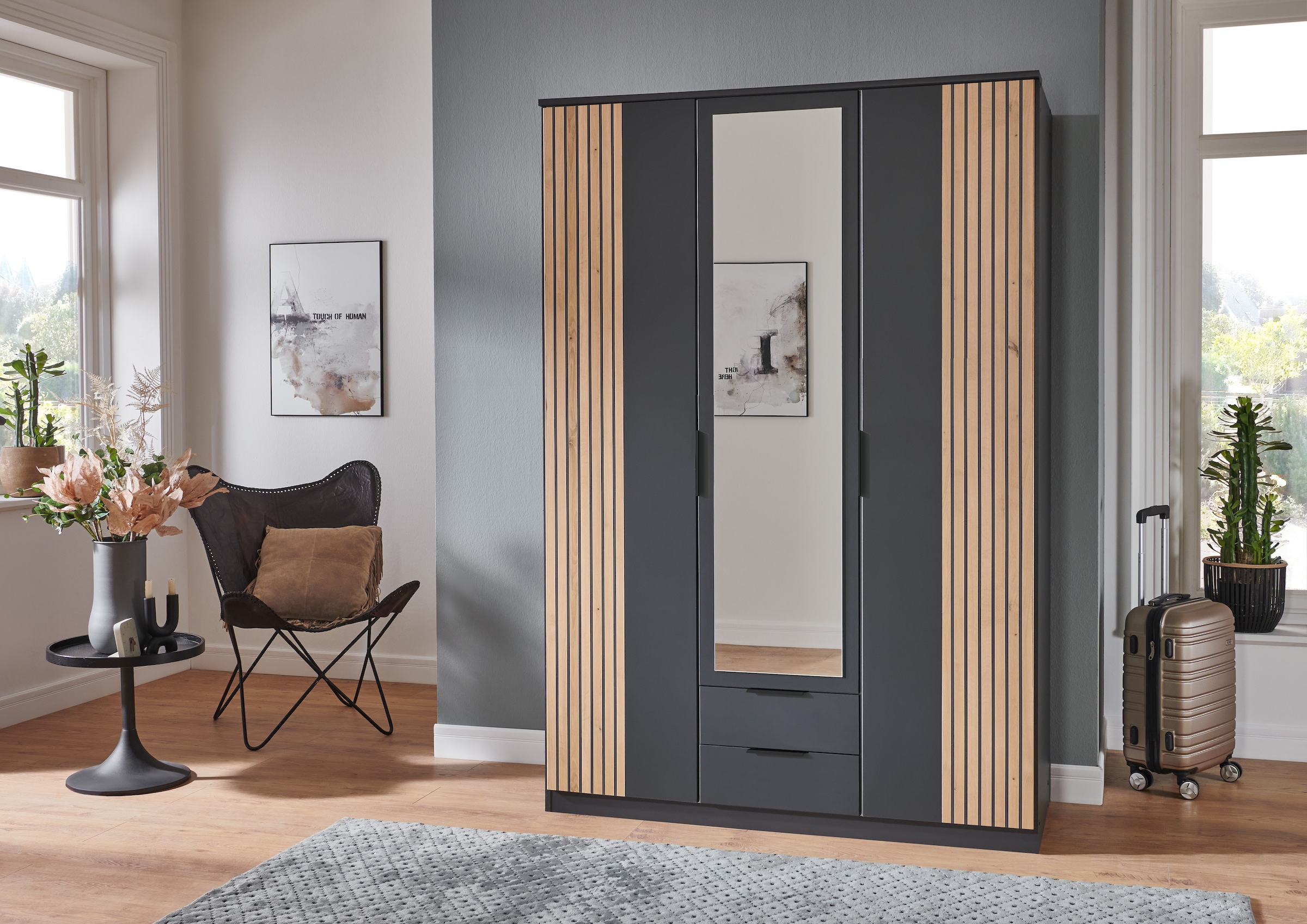 Wimex Drehtürenschrank »Lübeck«, Akustiklamellen Optik, mit Spiegeltüren, 135 oder 180cm breit