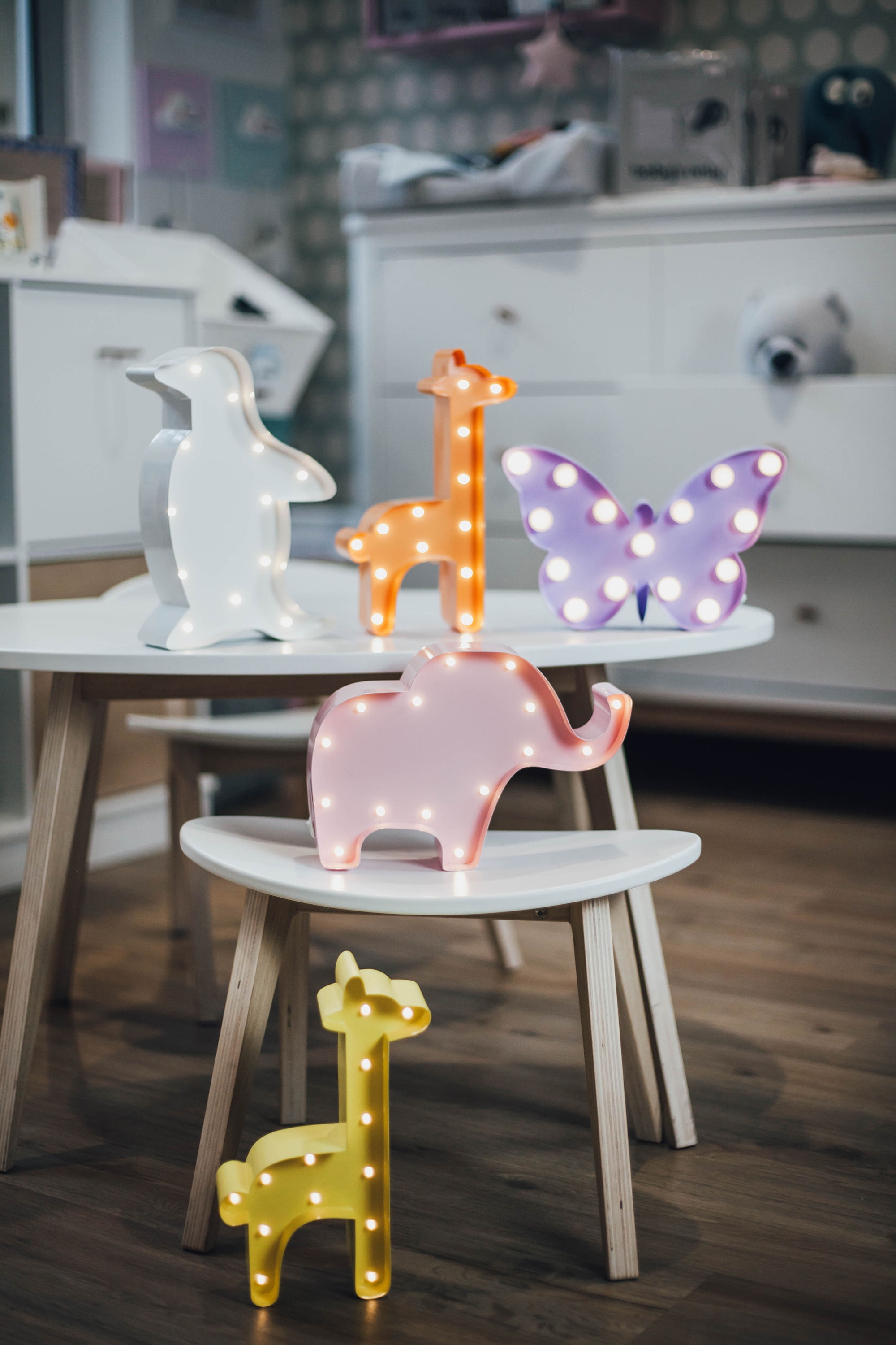 MARQUEE LIGHTS LED Dekolicht »Butterfly«, 15 flammig, Leuchtmittel LED-Modul | LED fest integriert, Wandlampe, Tischlampe Schmetterling, Tier 15 Leuchtmittel - 23x 15 cm