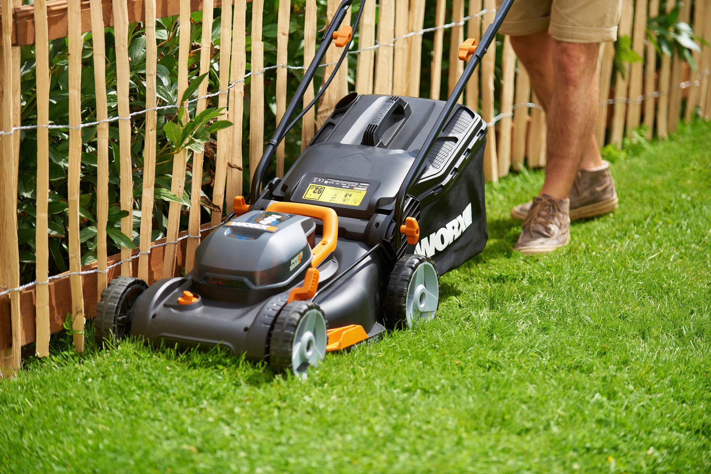 Worx Akkurasenmäher »WG743E«, (Set), 40V/ 2x4Ah 500m², 40cm/20-80mm, 45 Liter