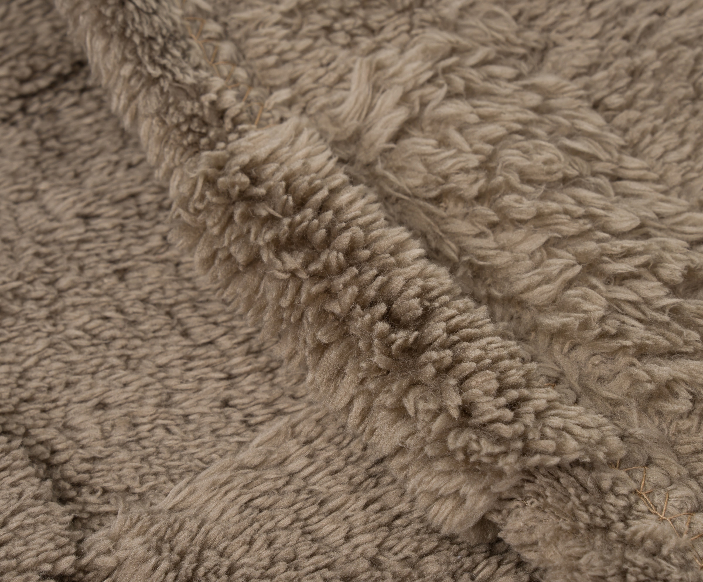 Gözze Wohndecke »FRANKA Jacquarddecke« im modernen Design, aus 100 % Polyester Mikrofaser, rundum gesäumt