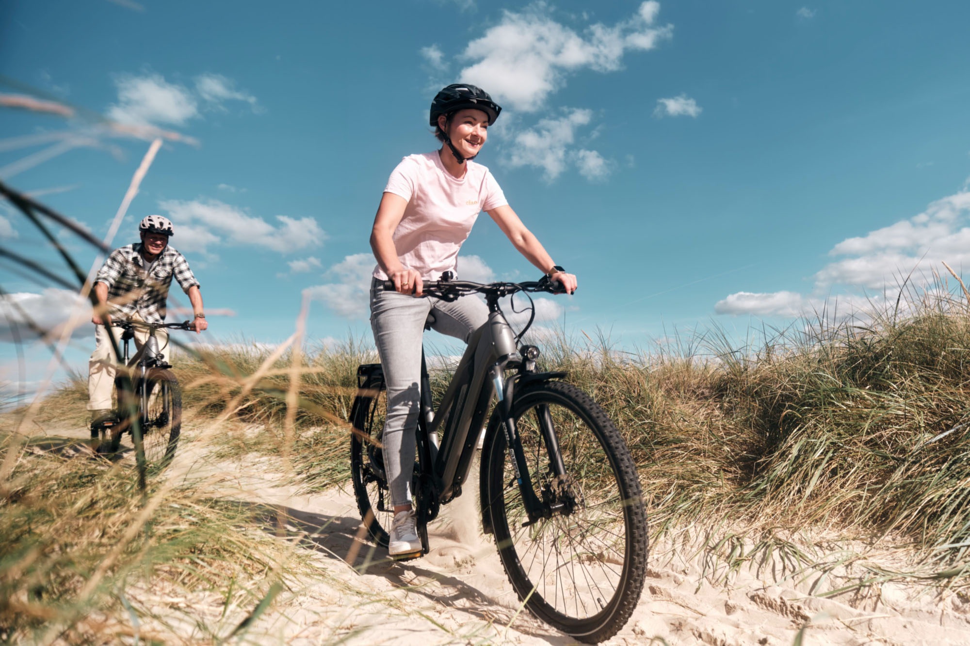 FISCHER Fahrrad »TERRA 2.2 688 55« 8 Gang Shimano ACERA Schaltwerk Heckmotor mit Akku-Ladegerät;mit Werkzeug, 