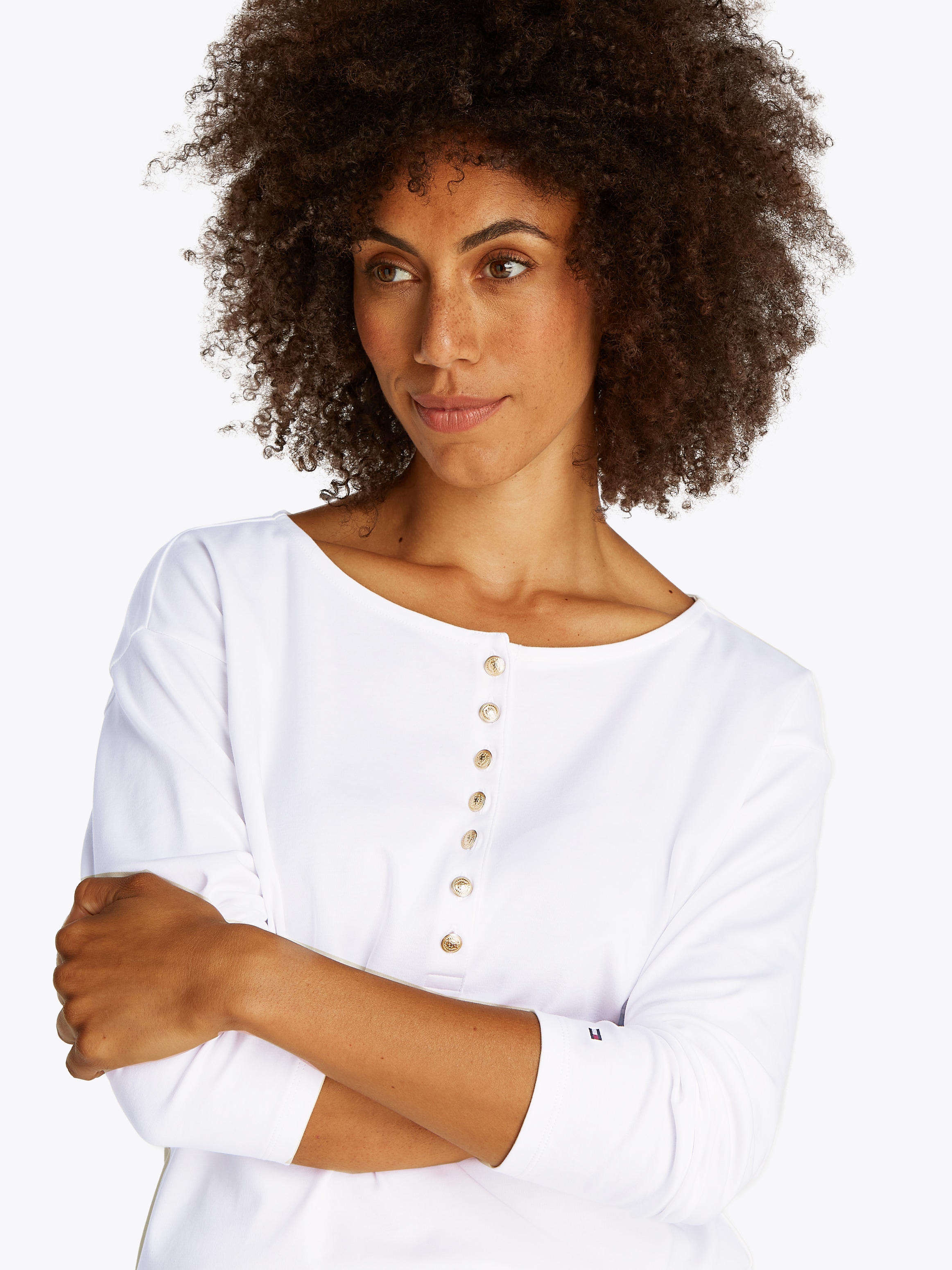 Tommy Hilfiger T-Shirt »RLXD GOLD BTN HENLEY 7/8 SL«, mit godlfarbenem Knopf