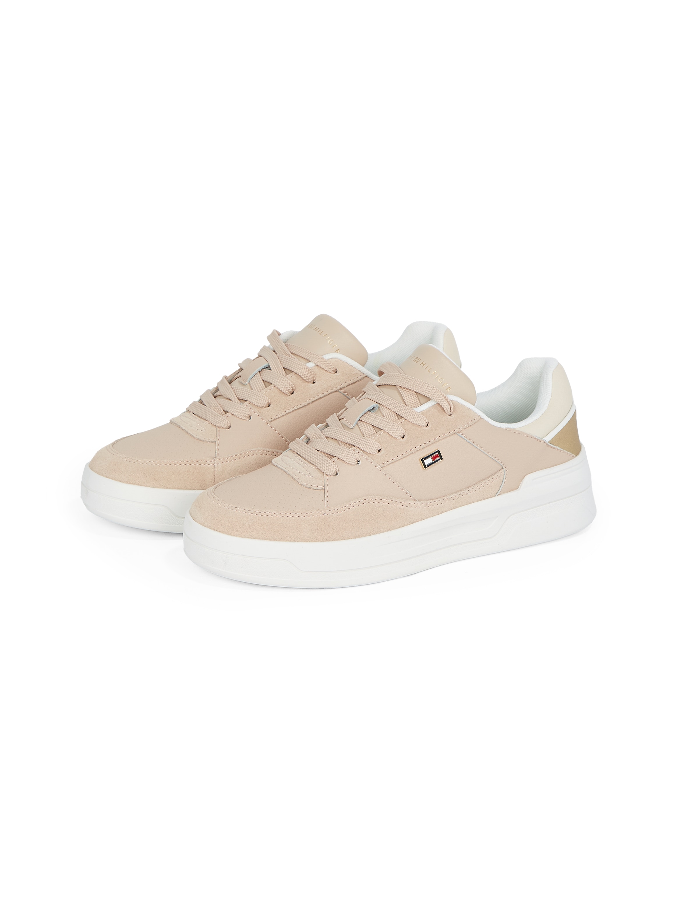 Tommy Hilfiger Plateausneaker »ESSENT BASKET SNEAKER METALLIC«, Freizeitschuh, Halbschuh, Schnürschuh mit seitlicher Logoflagge