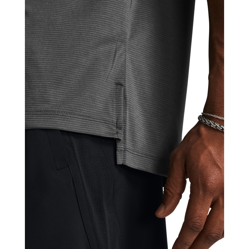 Under Armour® T-Shirt »UA LAUNCH SHORTSLEEVE«, (1 tlg.)