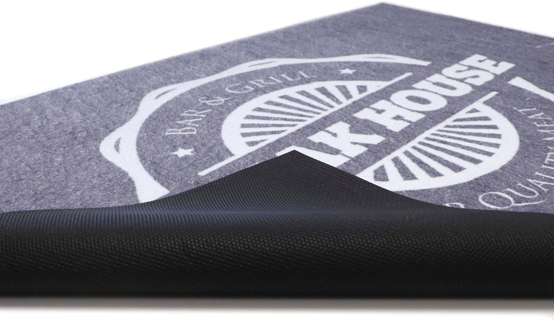 Primaflor-Ideen in Textil Fußmatte »BBQ Grillunterlage STEAK HOUSE, Made in Belgium«, rechteckig, 5 mm Höhe, Grillmatte ideal als Bodenschutz, mit Spruch, rutschhemmend, waschbar