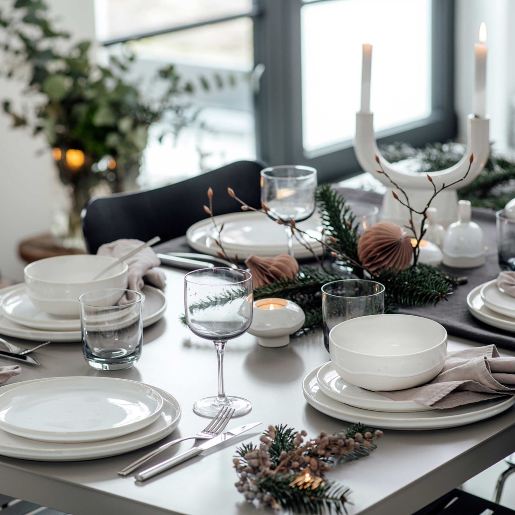 like. by Villeroy & Boch Weihnachtsfigur »Kerzenhalter U-Form Winter Glow beige«