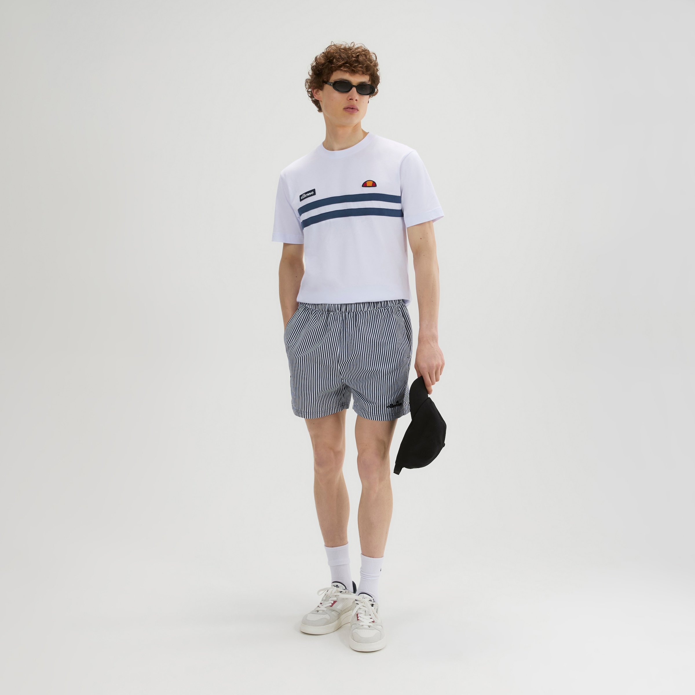 Ellesse T-Shirt »VENIRE TEE« Kurzarm, mit Rundhalsausschnitt, aus Baumwolle, normale Länge