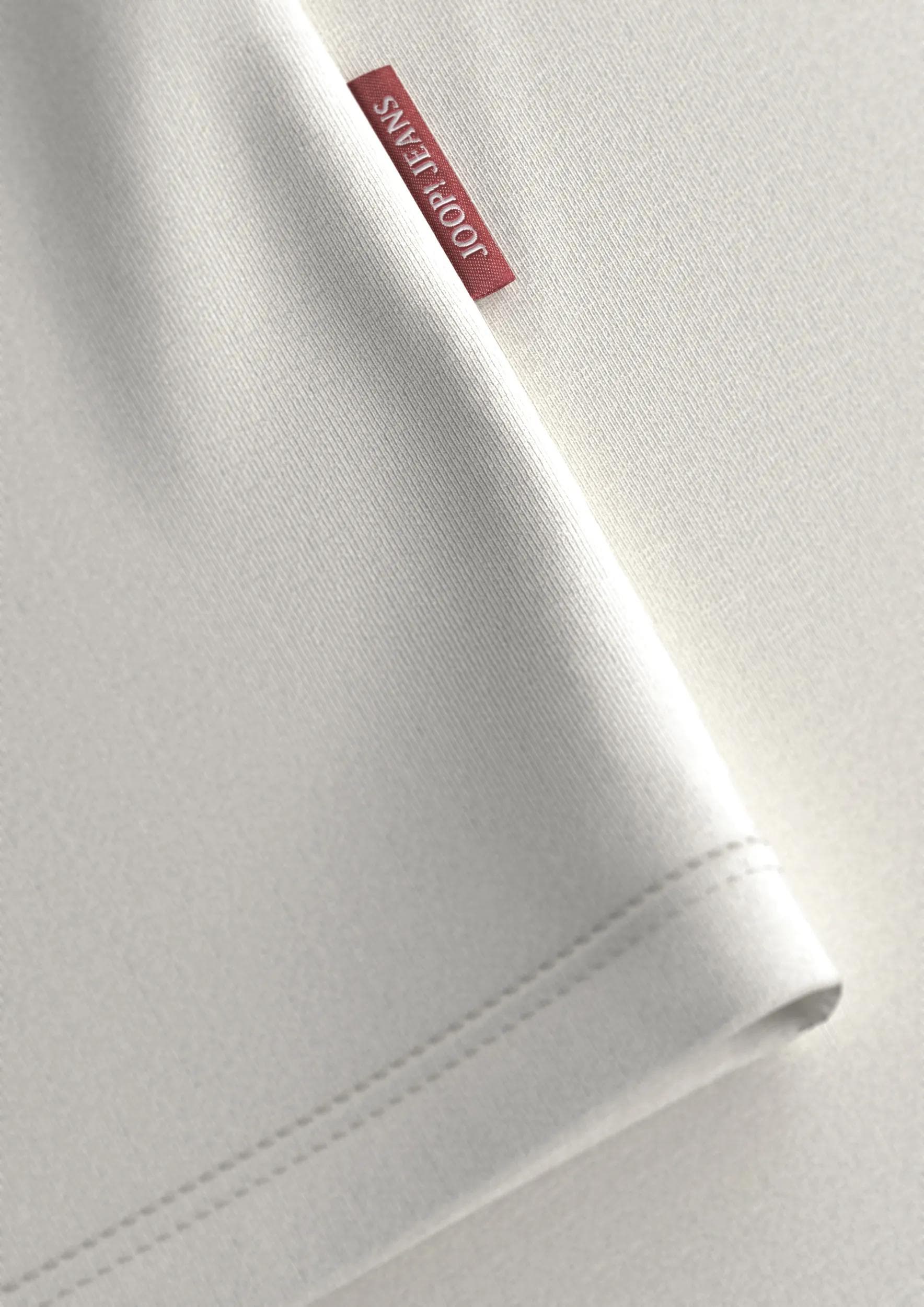 Joop Jeans Kurzarmshirt »Alphis«, Mit Ton-in Ton Logoprint