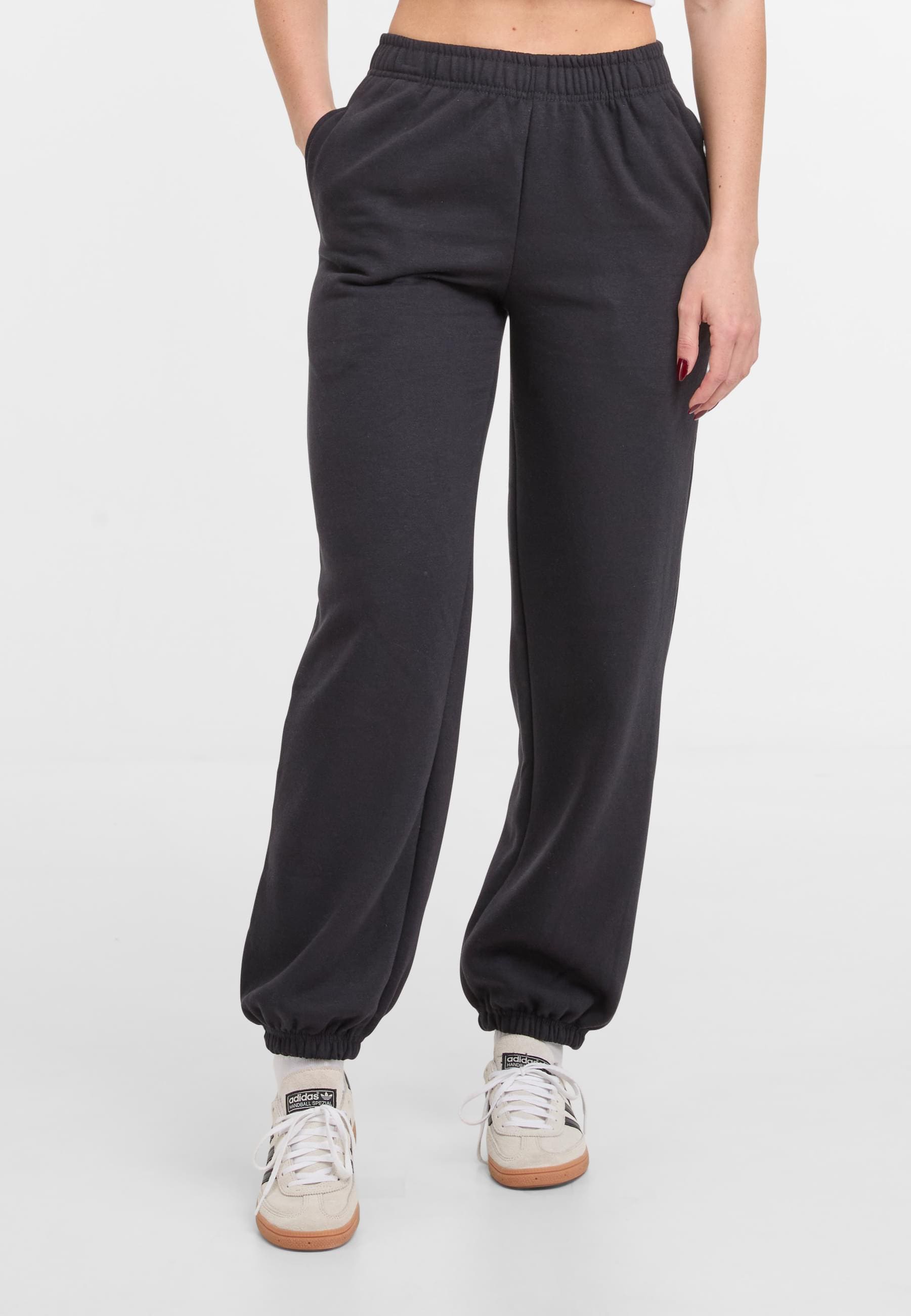 URBAN CLASSICS Jogginghose »Urban Classics Ladies Basic Essential Sweatpants«