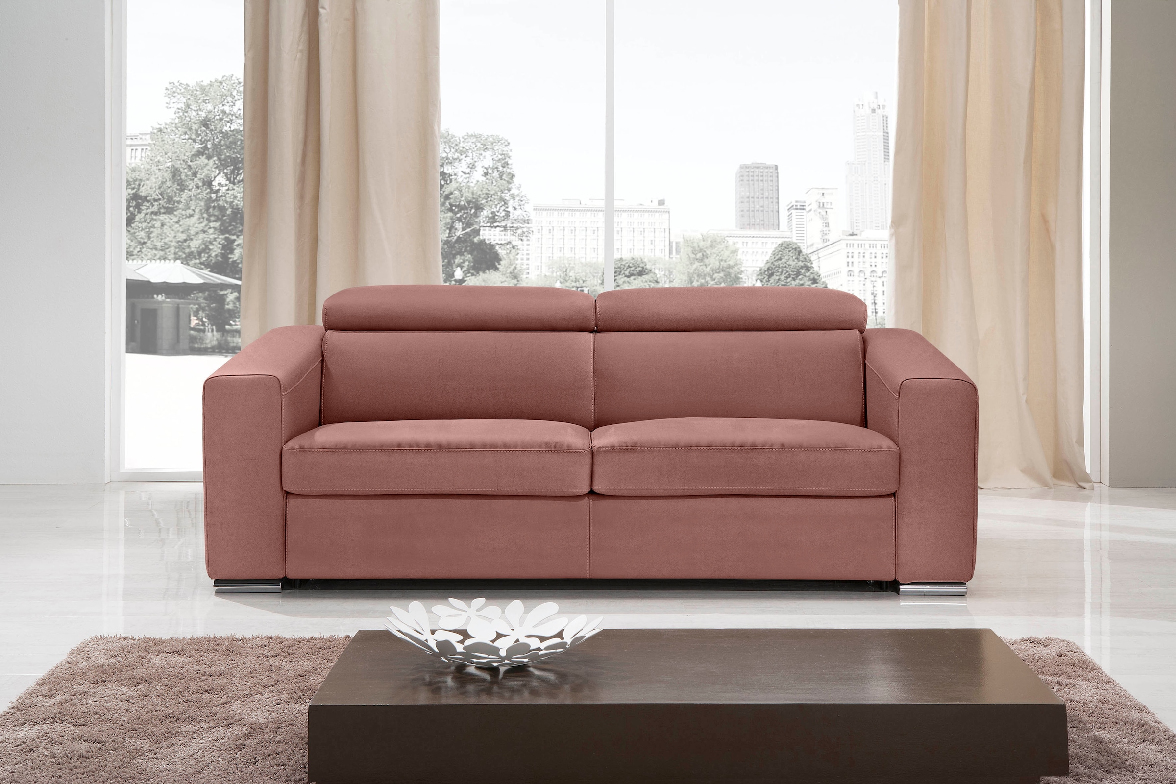 Egoitaliano Schlafsofa »Cabiria, Design und super Sitz- und Liegekomfort«, Sofa inkl. Schlaffunktion, Kopfteile verstellbar, mit Metallfüßen