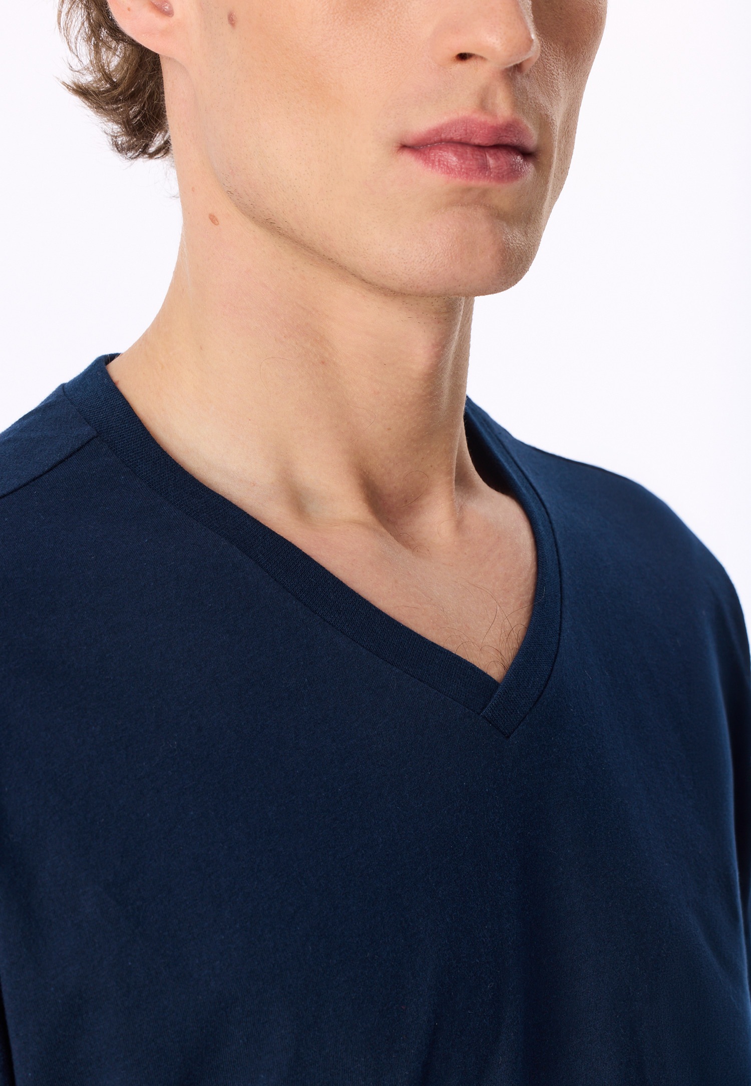 uncover by SCHIESSER Schlafanzug »Uncover Nightwear« 2 tlg. Single Jersey-Qualität, Langarm, V-Ausschnitt, weich