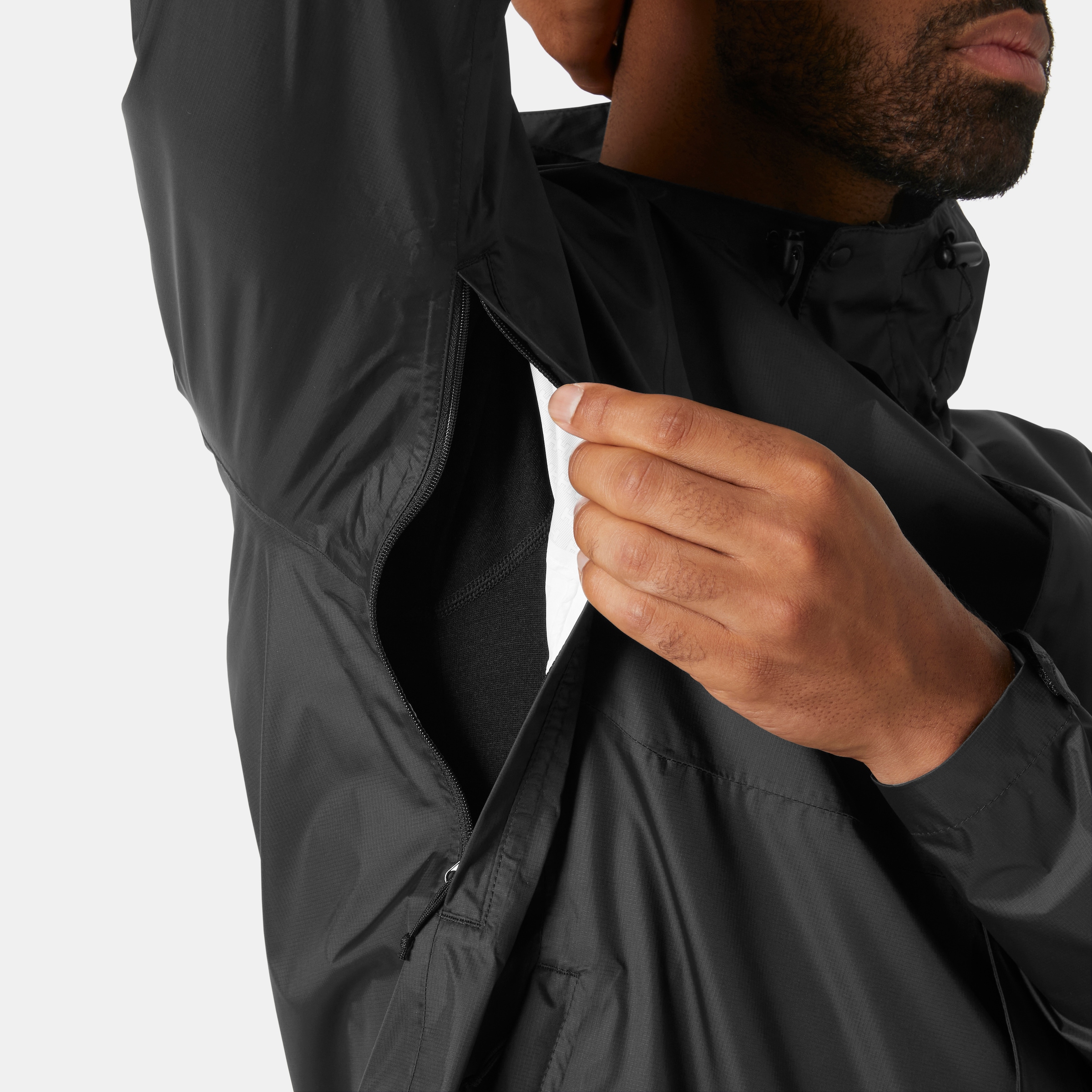 Helly Hansen Regenjacke »LOKE JACKET« mit Kapuze Kapuze mit hohem Kragen, elastischer Kordelzug an Kapuze und Saum