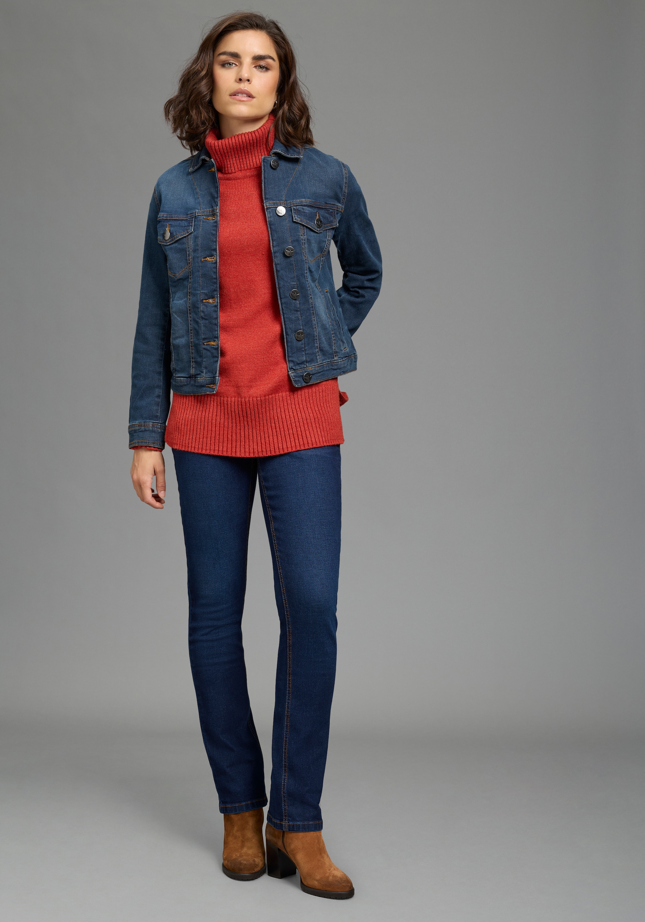 Arizona Jeansjacke aus Baumwollmischung,  figurbetont,  in Stretch-Qualität