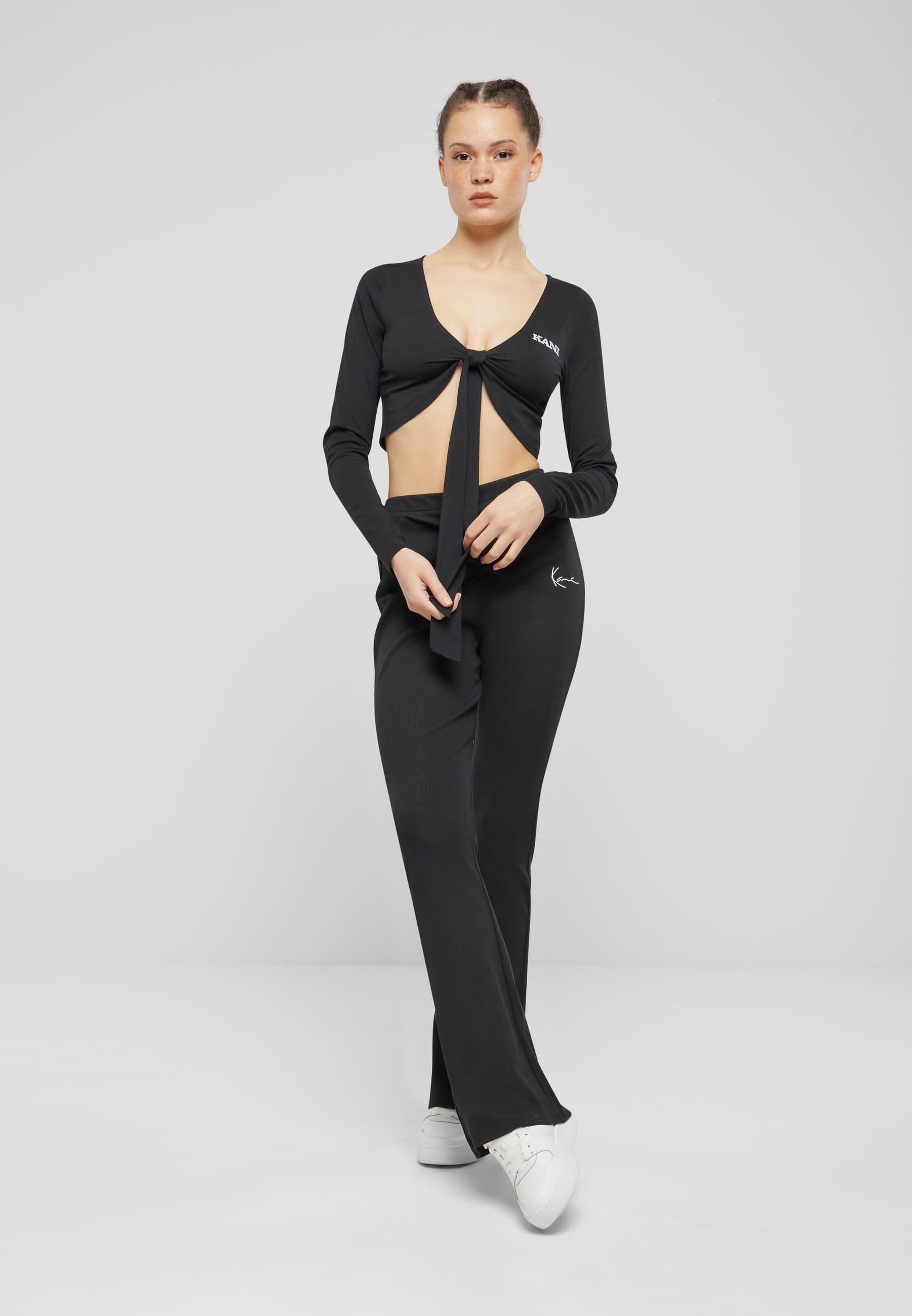 Karl Kani T-Shirt »Karl Kani Damen KW241-045-2 Karl Kani Chest Retro Knot Bolero« 1 Stk.