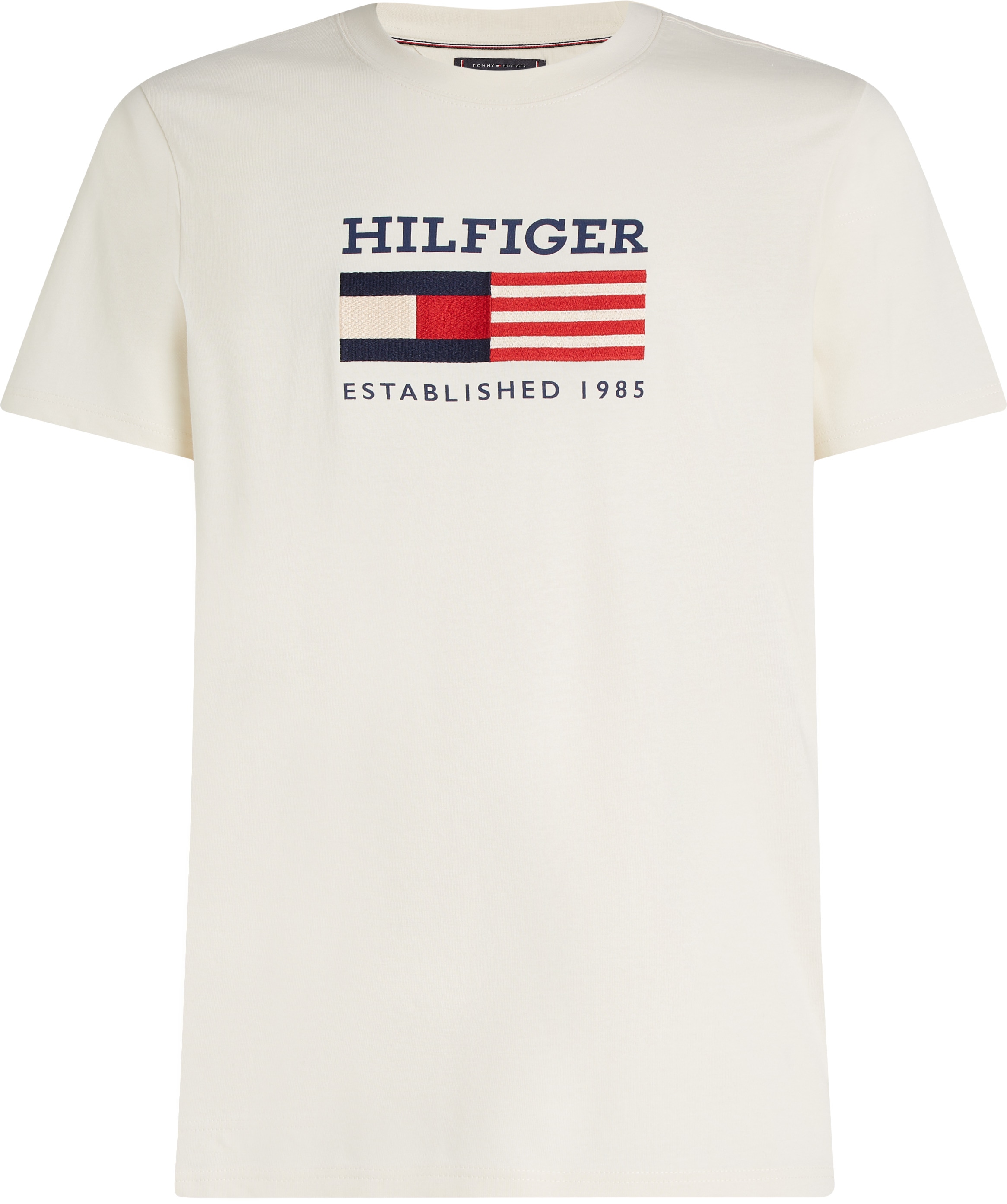 Tommy Hilfiger T-Shirt »AMERICANA MONOTYPE FLAG BOX TEE«, Mit markanter Stickerei