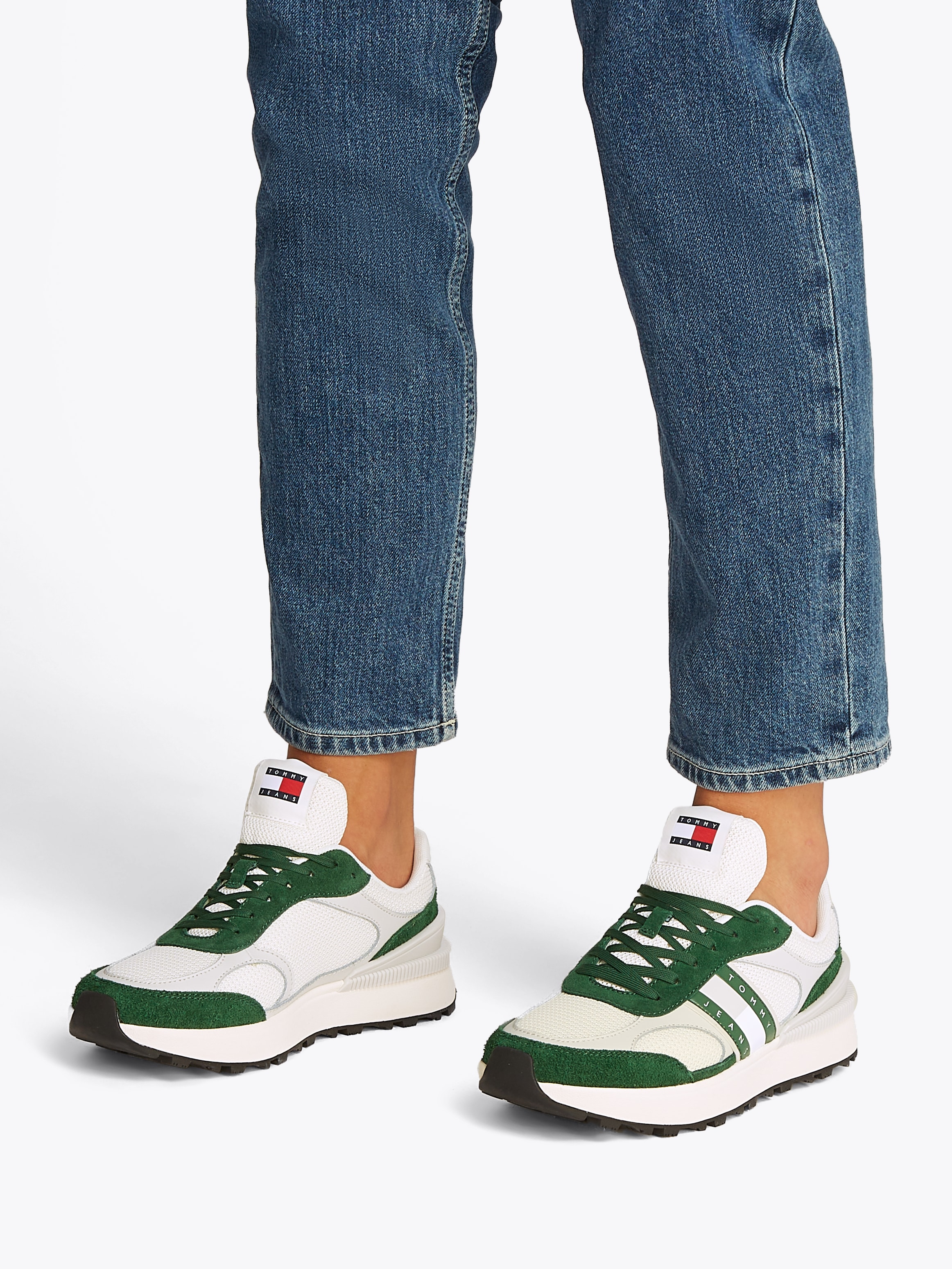 Tommy Jeans Sneaker »TJM TECHNICAL RUNNER ESS«, Freizeitschuh, Halbschuh, Schnürschuh mit gepolstertem Schaftrand