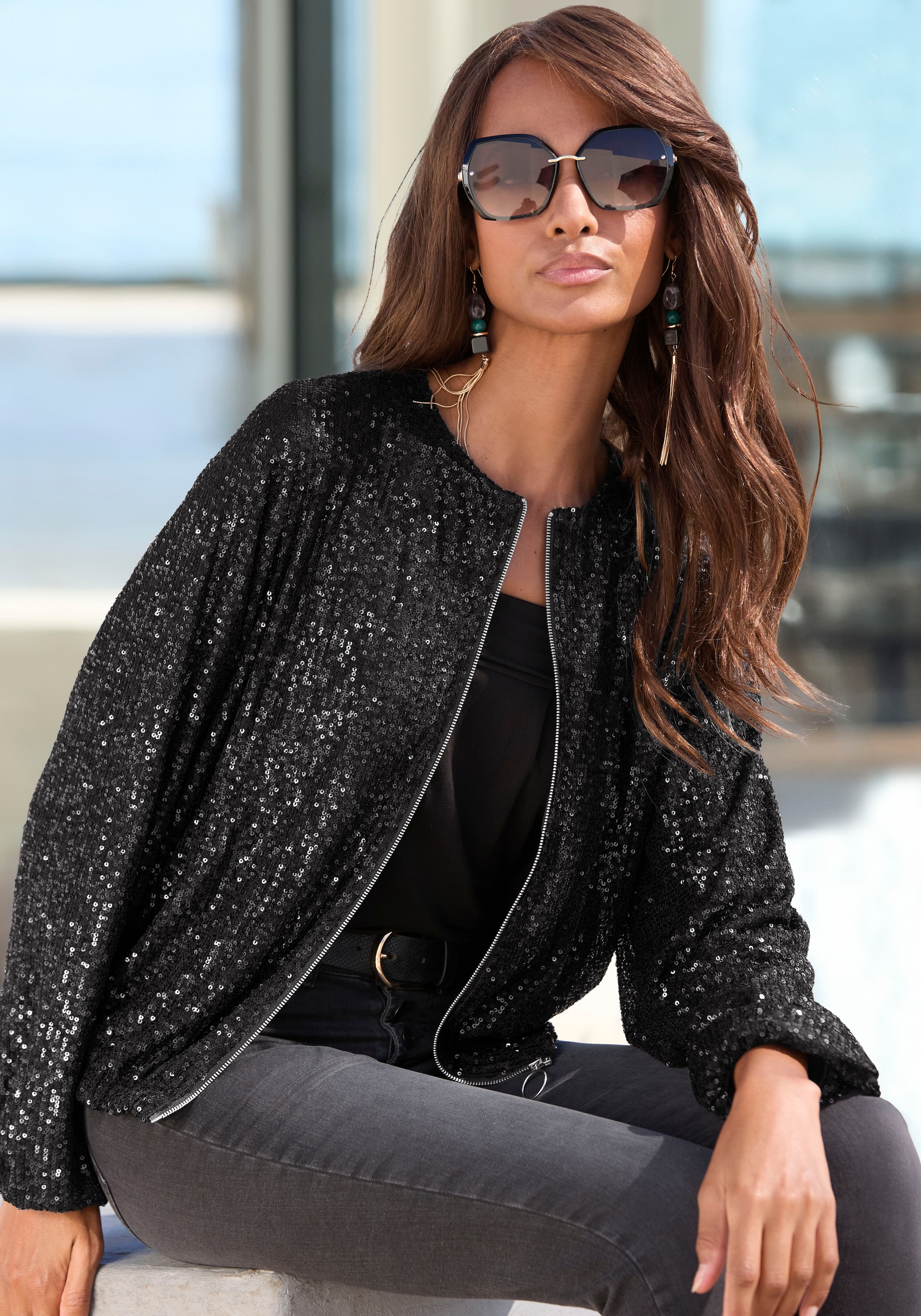 LASCANA Blouson, mit Pailletten, festliche Bomberjacke, Paillettenjacke