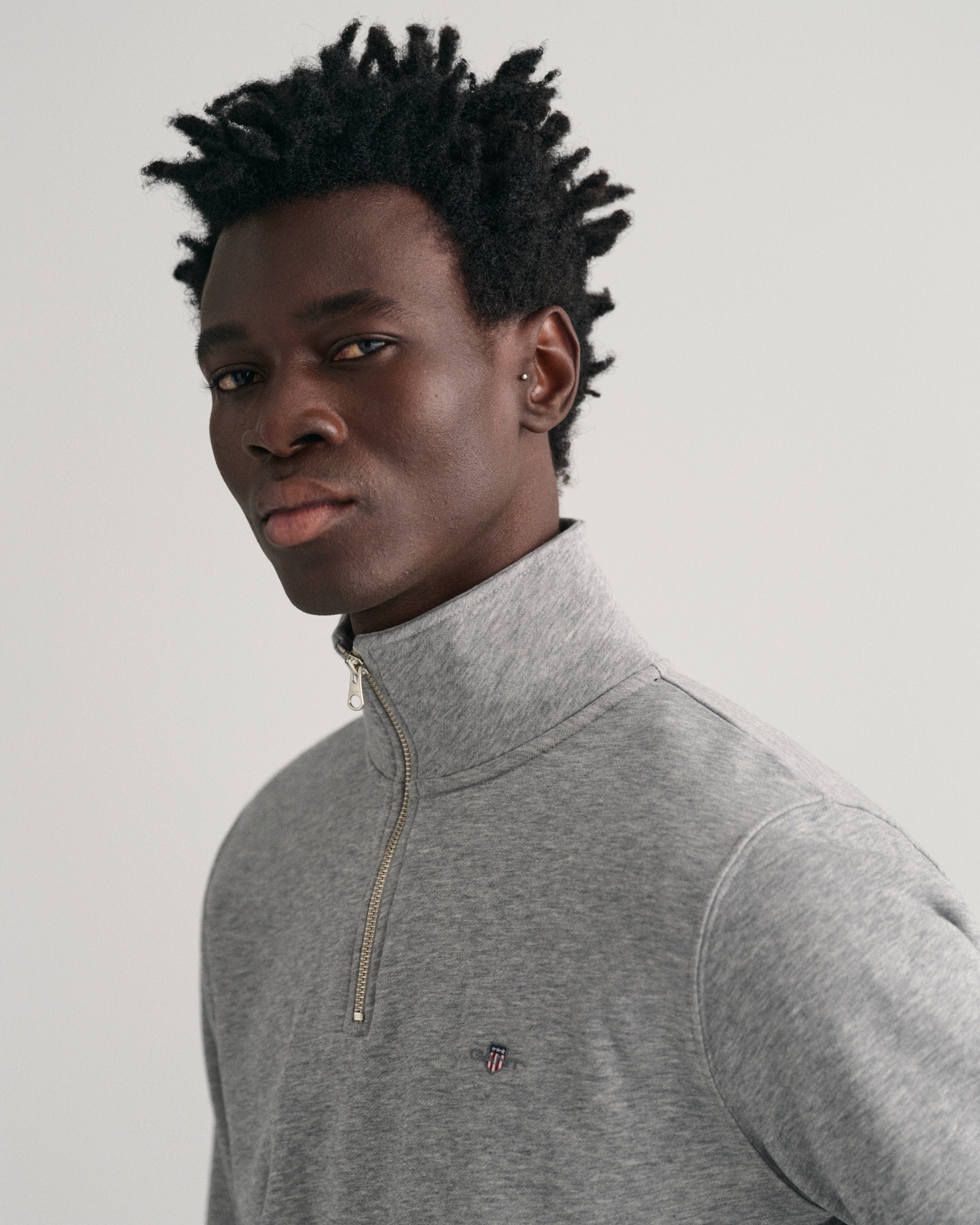 Gant »REG SHIELD HALF ZIP SWEAT«, mit Logostickerei auf der Brust
