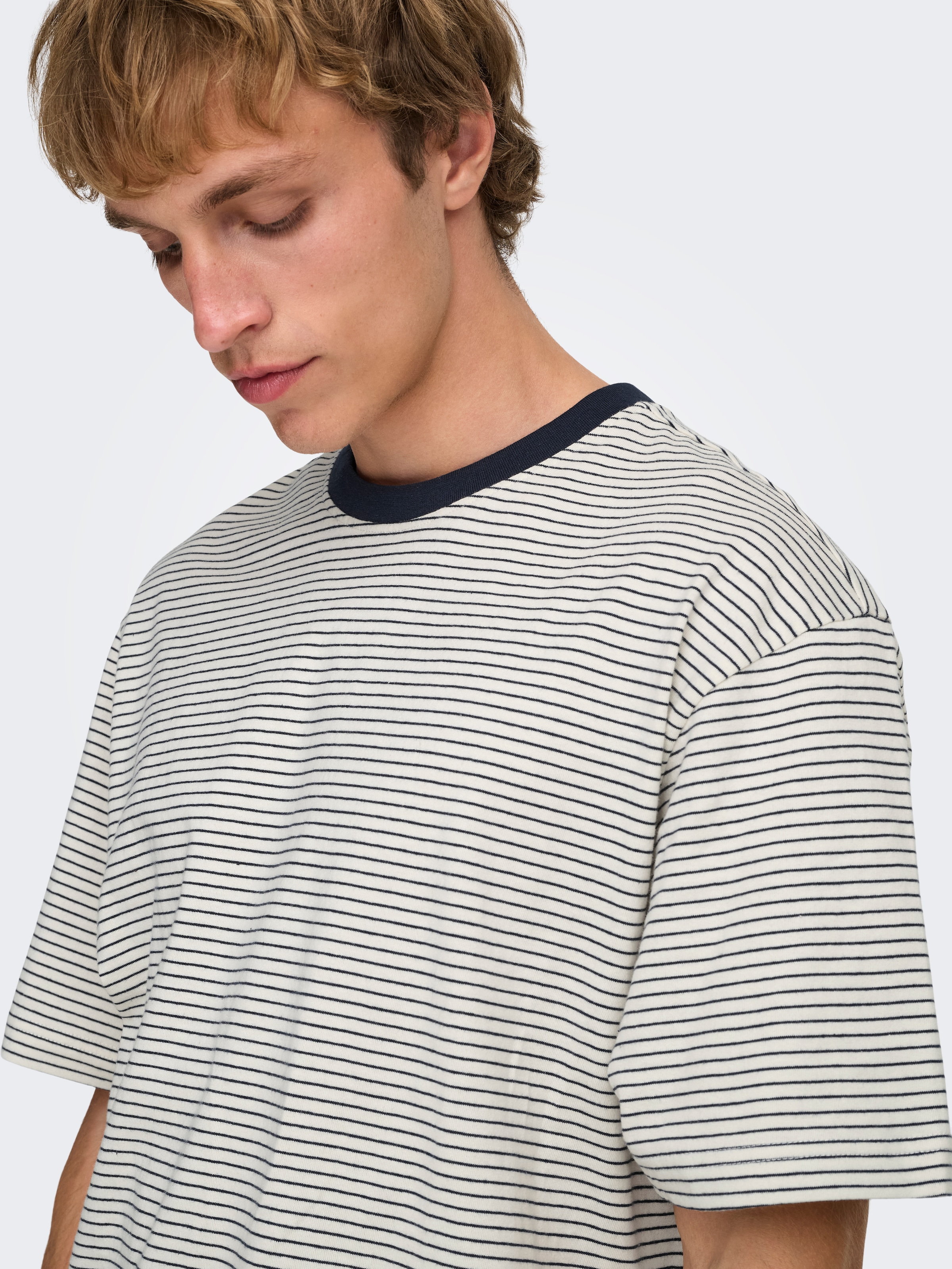 ONLY & SONS Rundhalsshirt »ONSFRED LIFE RLX SS STRIPE TEE NOOS«