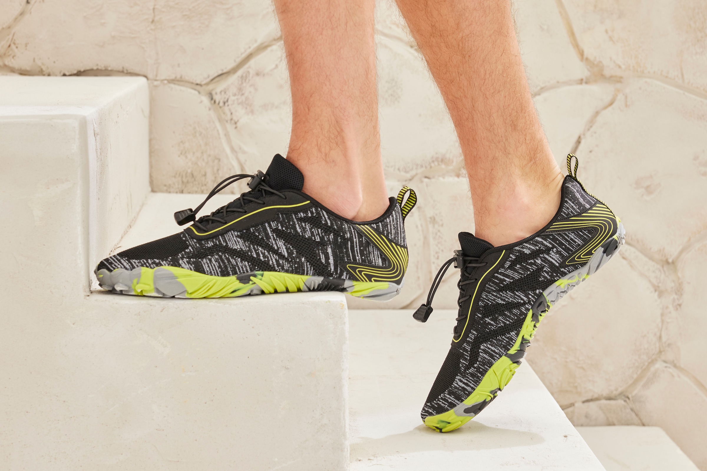 John Devin Sneaker »Freizeitschuh, Slip-In Sneaker«, mit elastischen Bändern für schnelles Reinschlüpfen, Unisex VEGAN