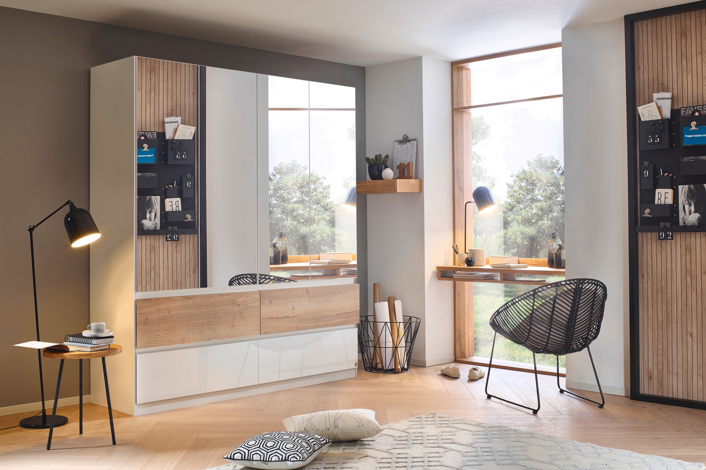 rauch Drehtürenschrank "Winnipeg" grifflose Front, Schubkästen m. Griffmuld günstig online kaufen