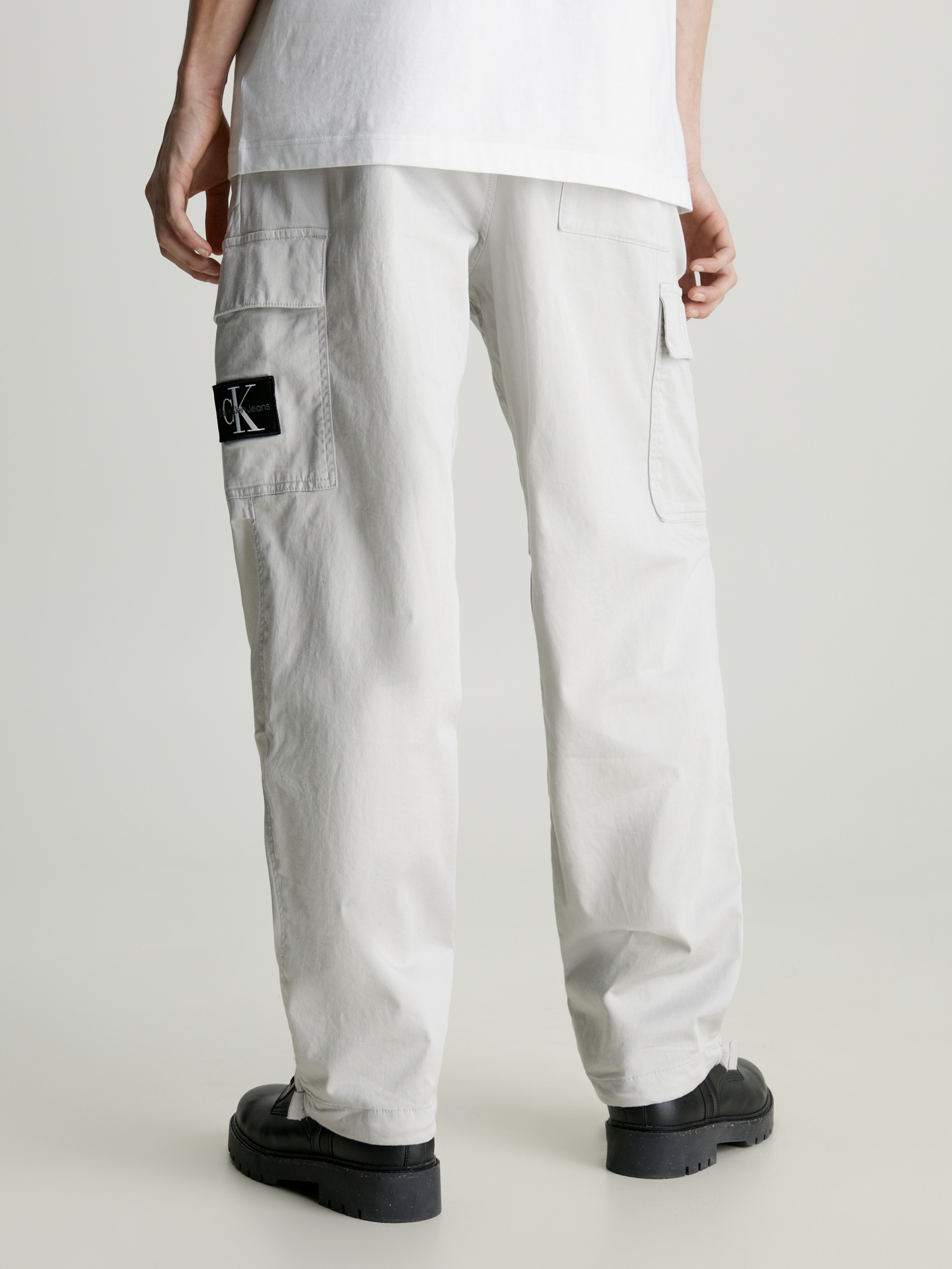 online Klein Badge mit Jeans bei »STRAIGHT Calvin Cargohose Calvin Klein Logo- PANT«, CARGO