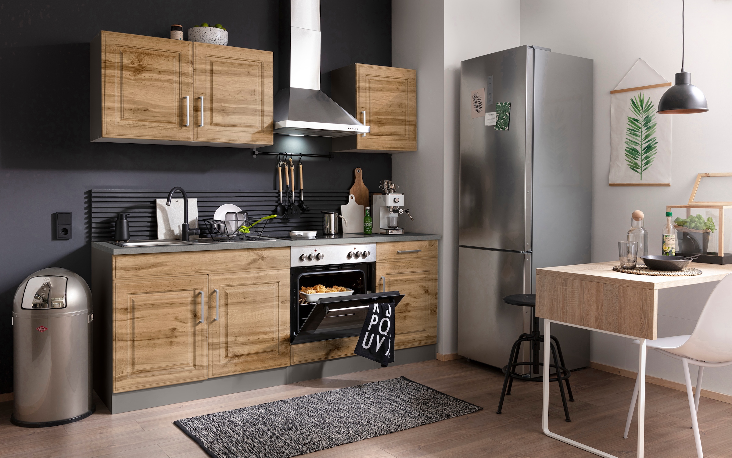 HELD MÖBEL Küchenzeile »Stockholm«, Breite 210 cm, mit hochwertigen MDF Fronten im Landhaus-Stil