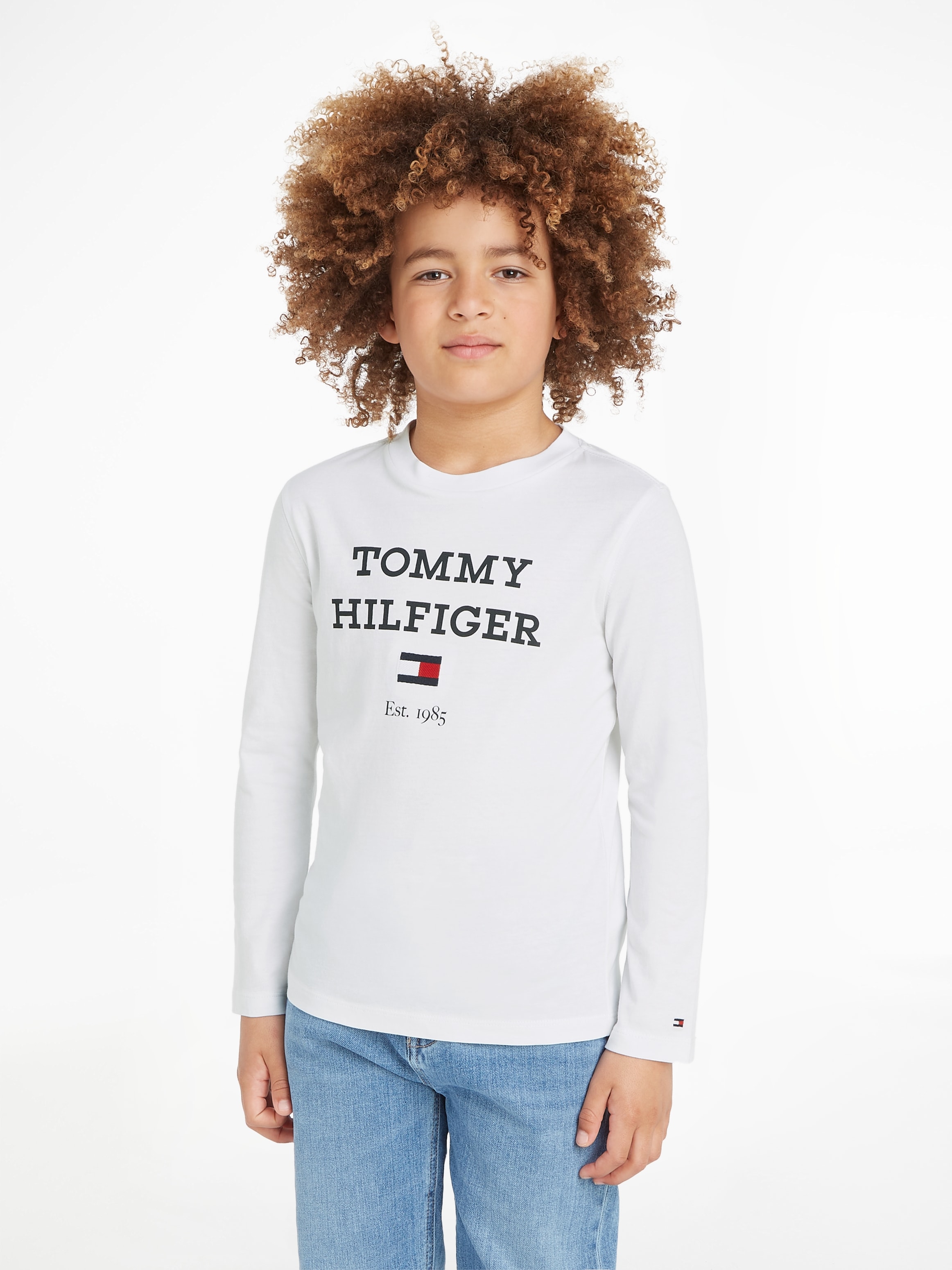 Brust großem mit der Hilfiger »TH kaufen L/S«, Langarmshirt Logo auf TEE Tommy LOGO
