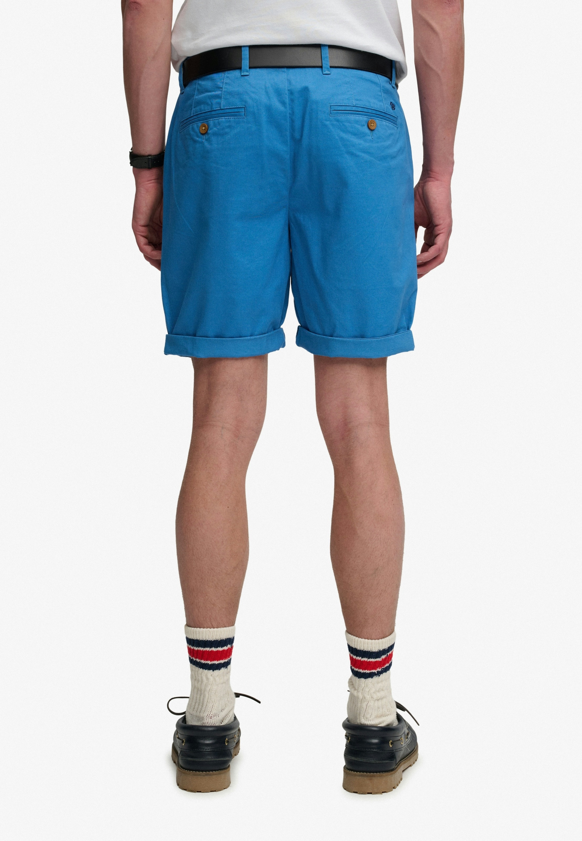 Superdry Chinoshorts »PREMIUM REGULAR CHINO SHORT«  aus Baumwollmischung mit Elasthan, Relaxed Fit, unifarben, knielang