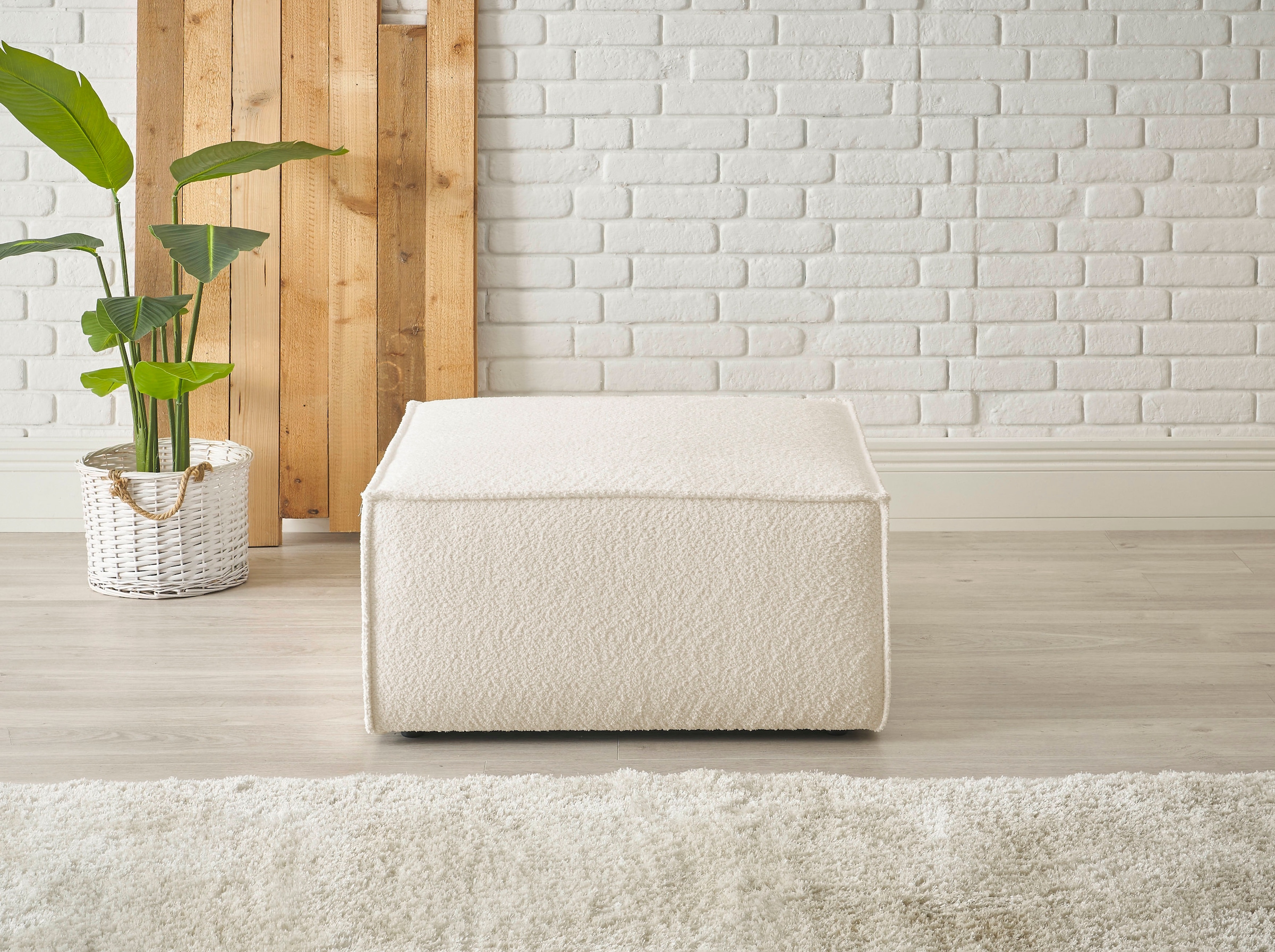 andas Hocker »FINNLEY, Polsterhocker in Bouclé, Struktur fein u. Mega Cord günstig online kaufen