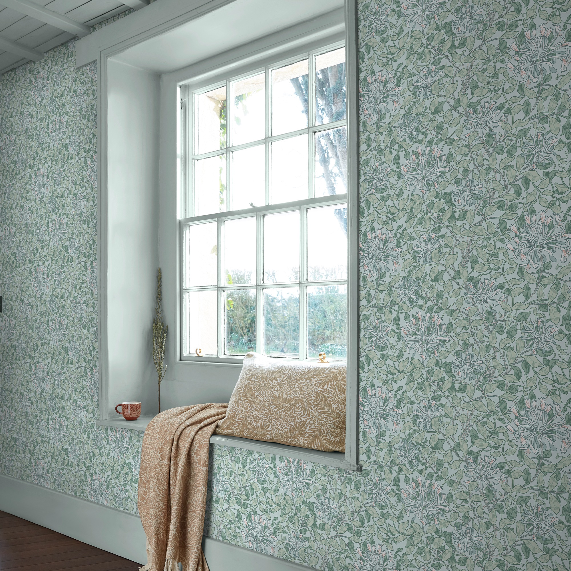 WILLIAM MORRIS AT HOME Vliestapete »Honeysuckle Breeze« Motiv glatt Design günstig online kaufen