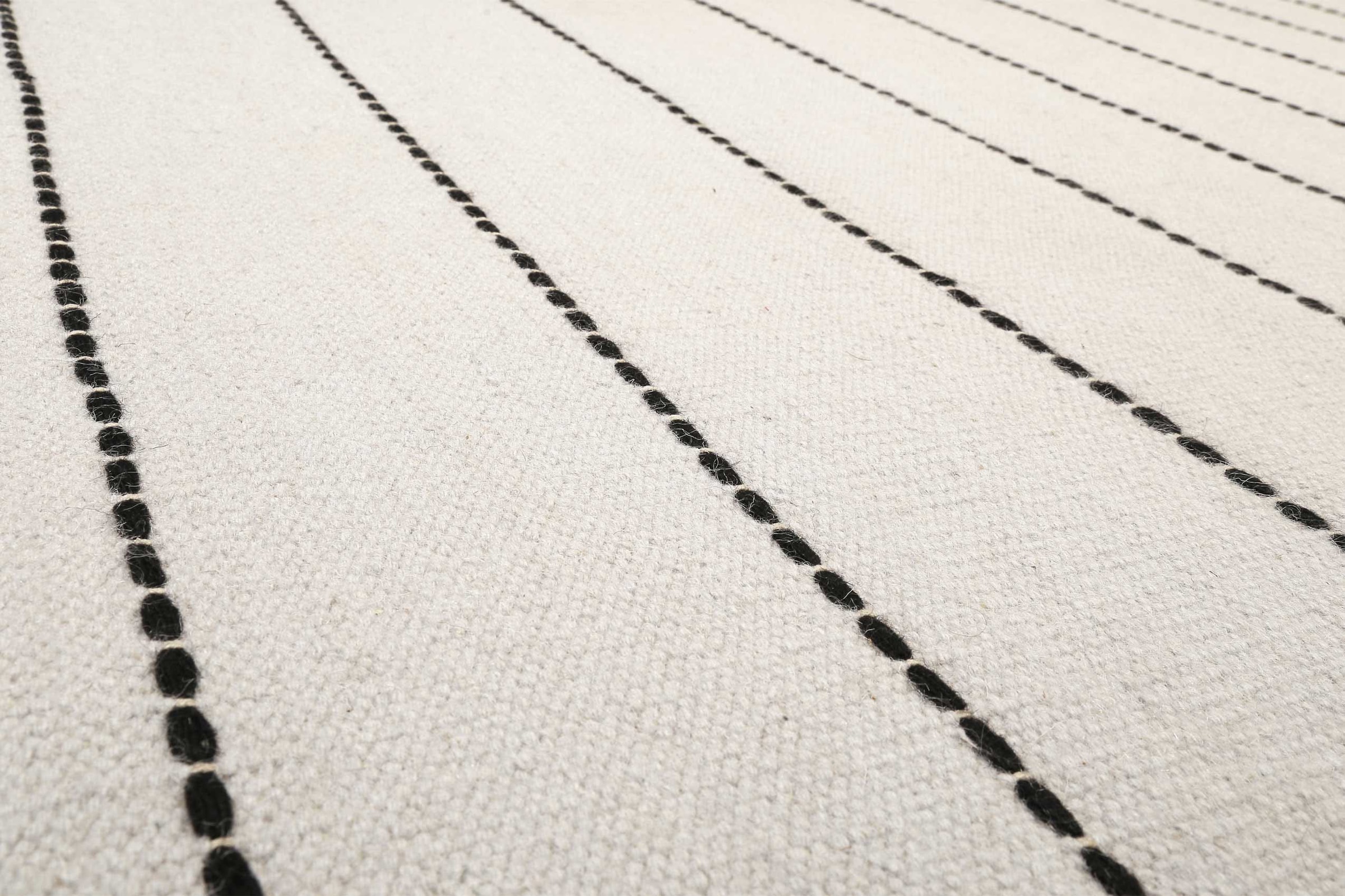 Esprit Wollteppich »Lina ESP-2205«, rechteckig, 5 mm Höhe, Naturfaserteppich mit Fransen, modernes Design, Wohnzimmer