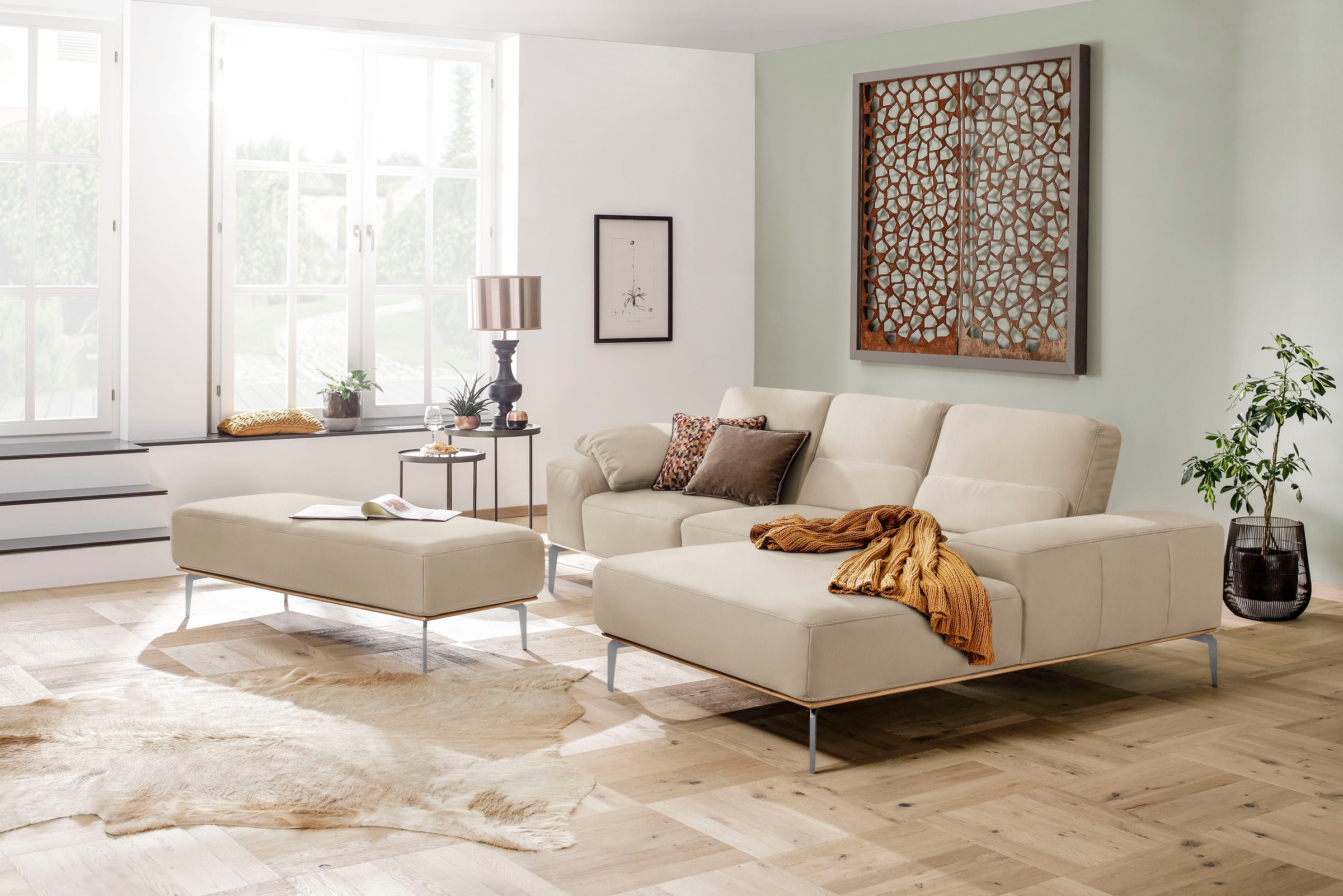 W.SCHILLIG Ecksofa »run, Designsofa mit tollem Sitzkomfort, L-Form«, mit elegantem Holzsockel, Füße in Chrom glänzend, Breite 279 cm