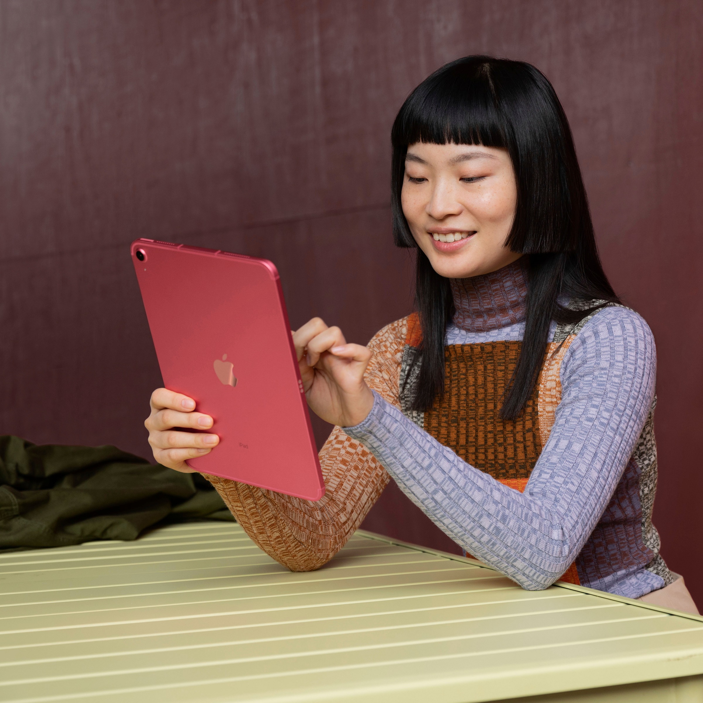 Apple Tablet »iPad Wi-Fi + Cellular 10 Generation inklusive Poweradapter«, (27,68 cm / 10,9 Zoll), iPadOS, 5G,)