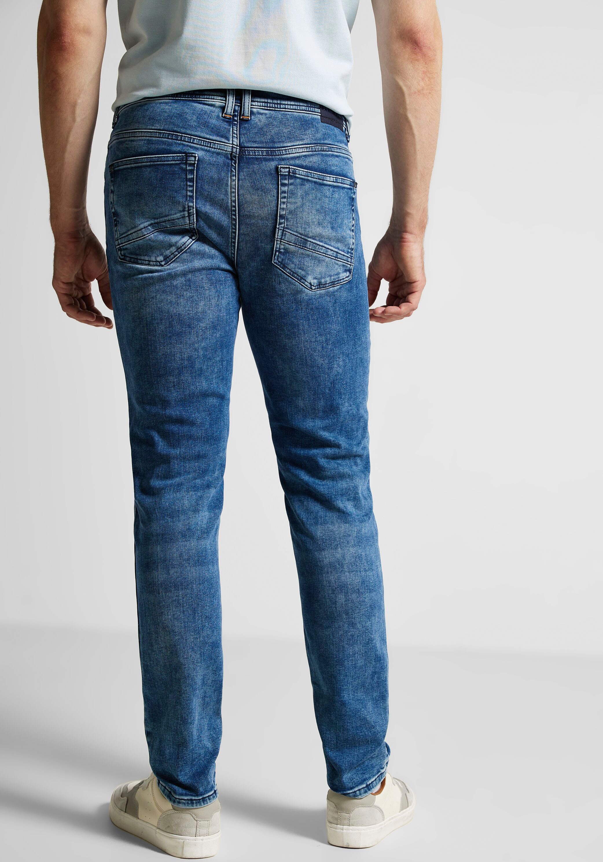 STREET ONE MEN Regular-fit-Jeans, mit cooler Used-Optik