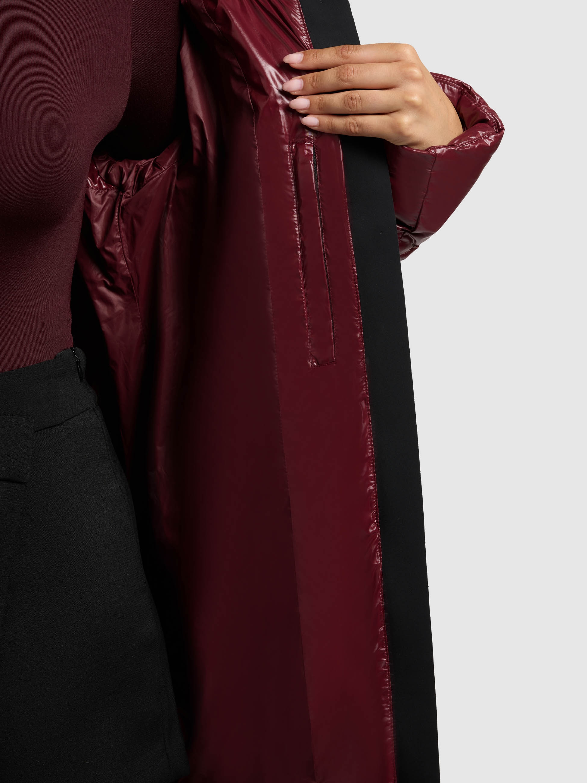 khujo Steppmantel »WILLA« praktische Seitenschlitze mit Reißverschluss