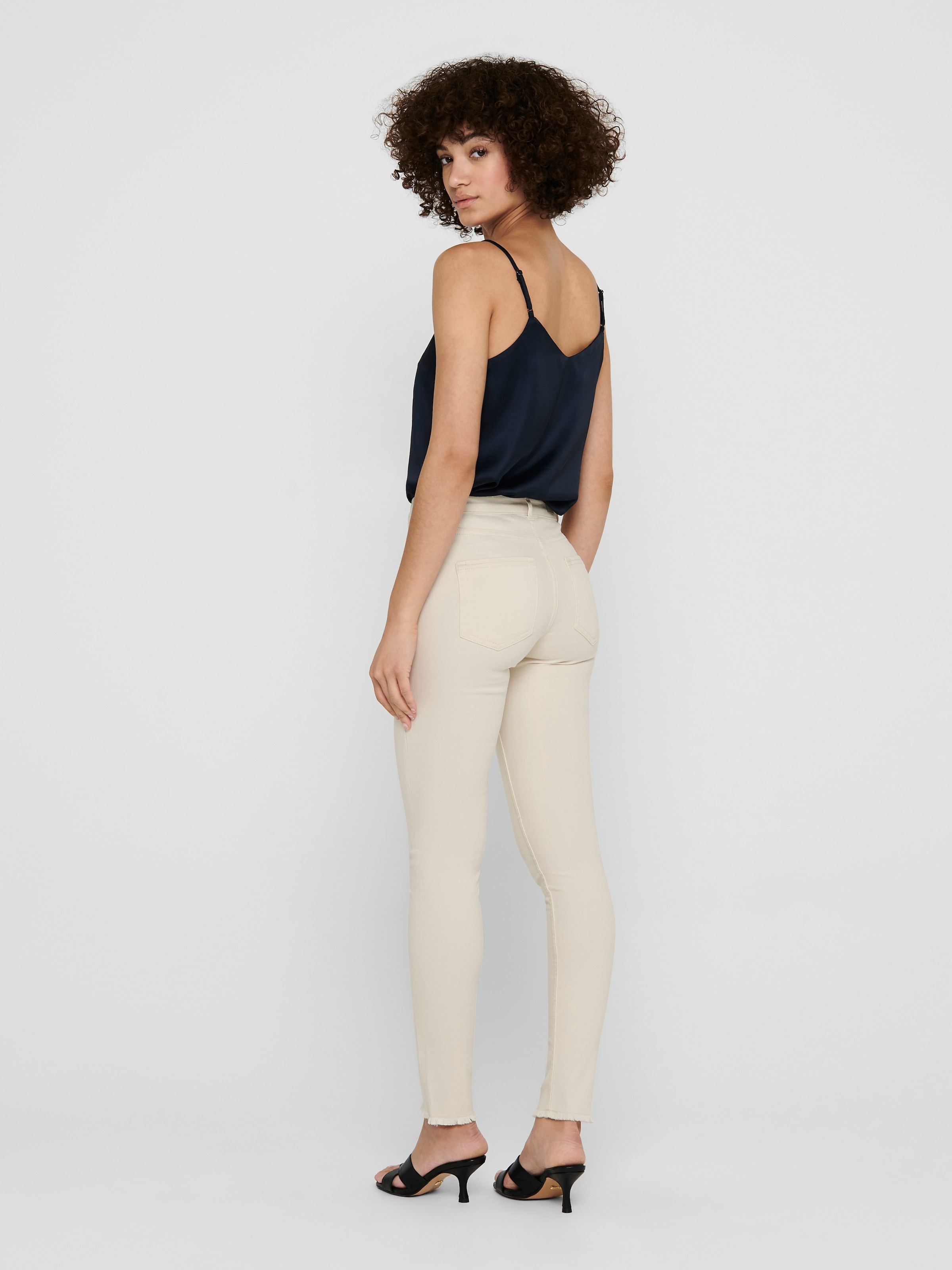 ONLY Skinny-fit-Jeans »ONLBLUSH LIFE MID SK AK RW DOT019«
