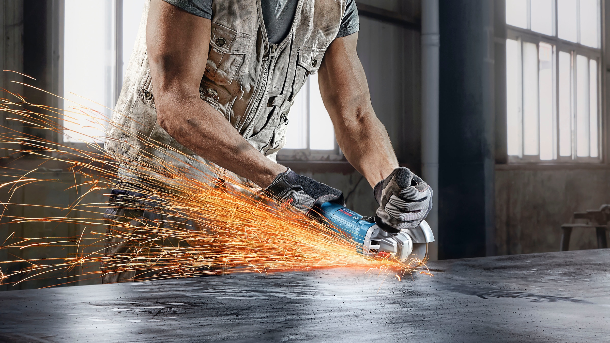 Bosch Professional Winkelschleifer »GWS 22-230 J + GWS«
