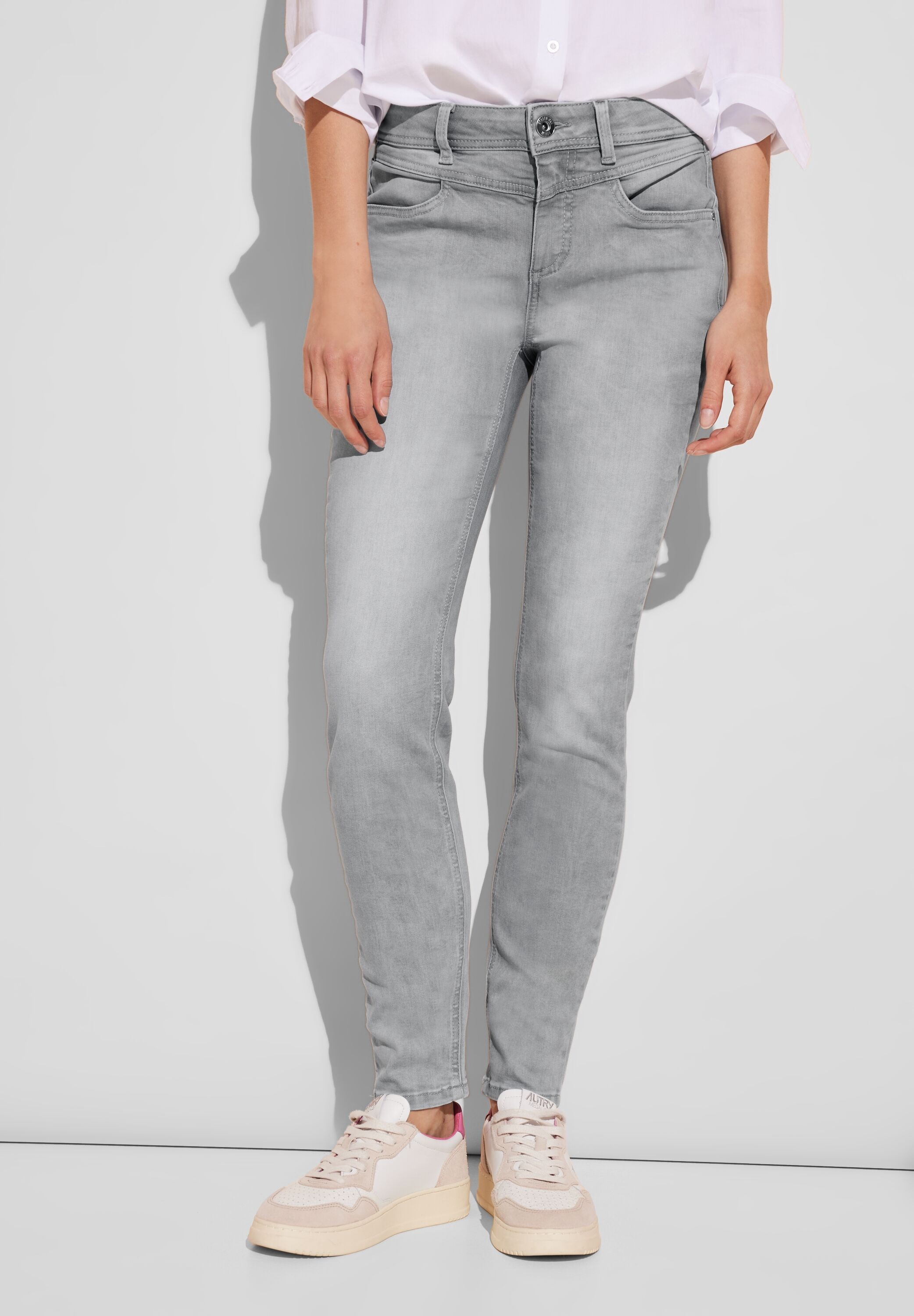 Slim-fit-Jeans, in grauer Waschung