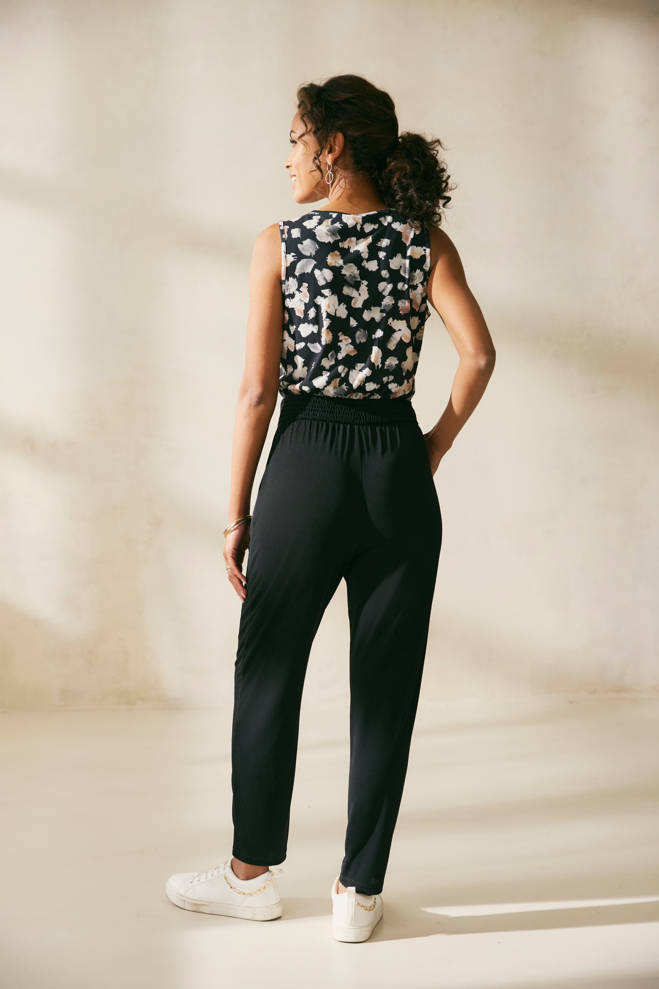 LASCANA Overall mit bedrucktem Oberteil, eleganter Jumpsuit, Business-Look, festlich